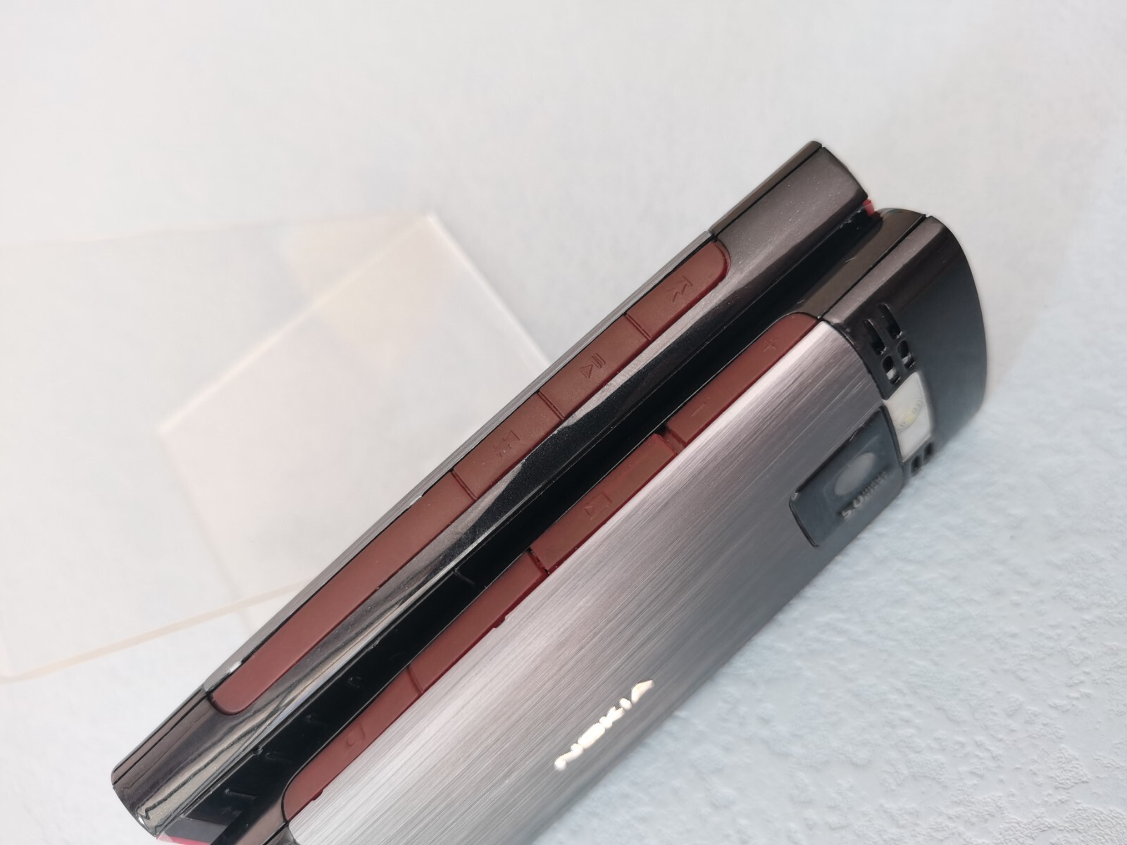 Nokia X2-00 Black Red Classic Button Unlocked Mobile Phone
