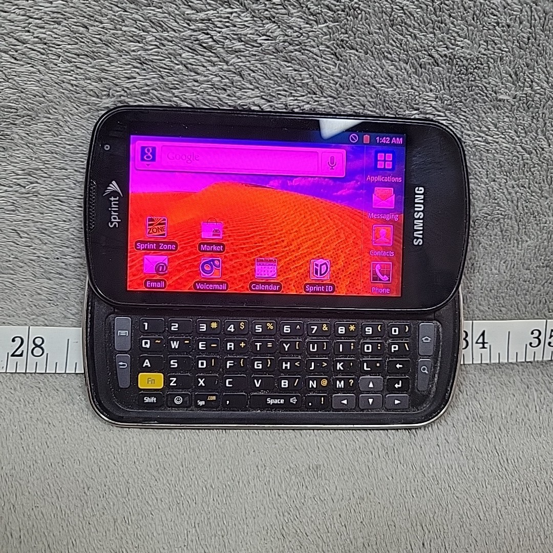 Samsung Epic 4G SPH-D700 Sprint Android Phone Purple Screen READ Good Movie Prop