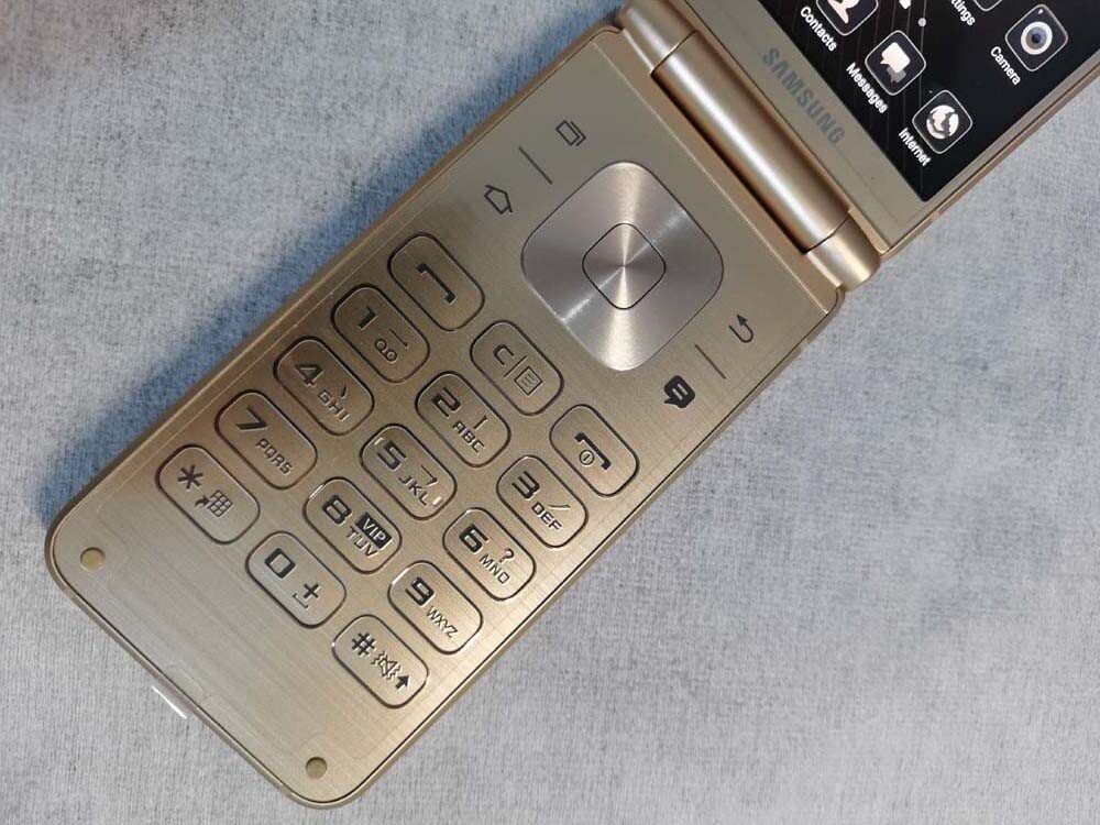 Unlocked Samsung SM-W2017 Android smart flip phone A++