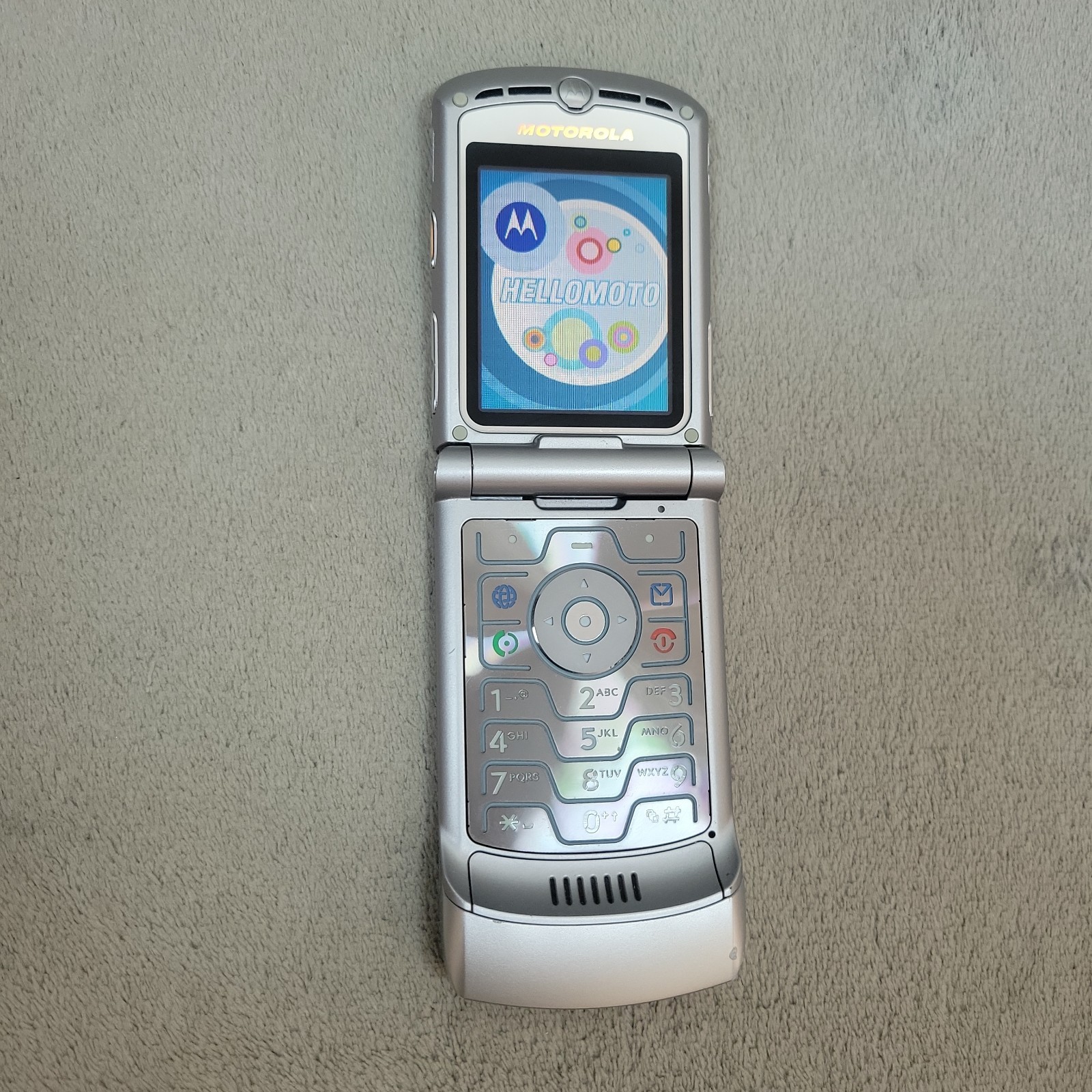 Motorola RAZR V3 Silver Flip Cell Phone Tested Working Phone Only READ