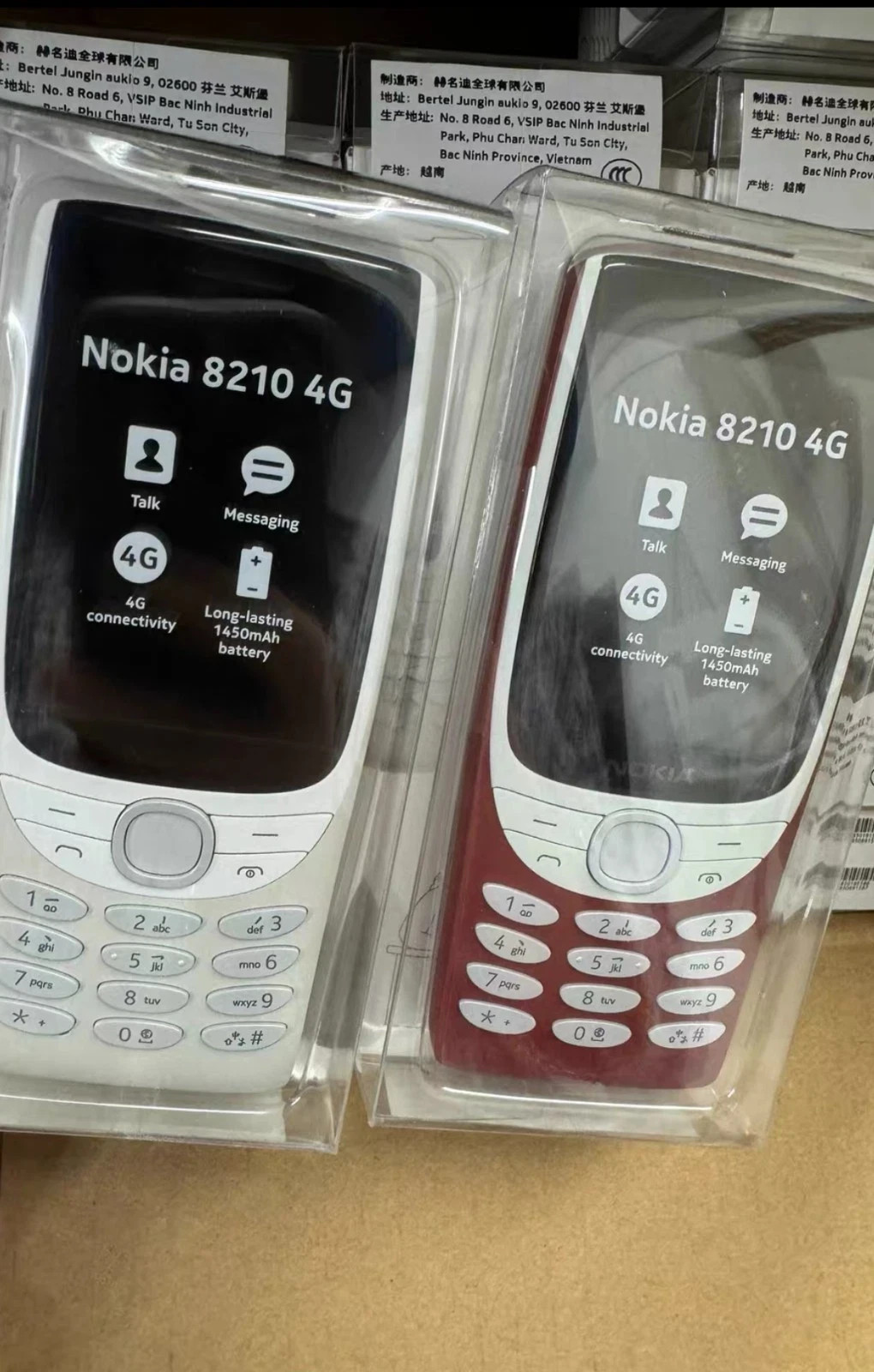 Nokia 8210 4G Unlocked Volte with Dual SIM Display Feature Phone +1year warranty