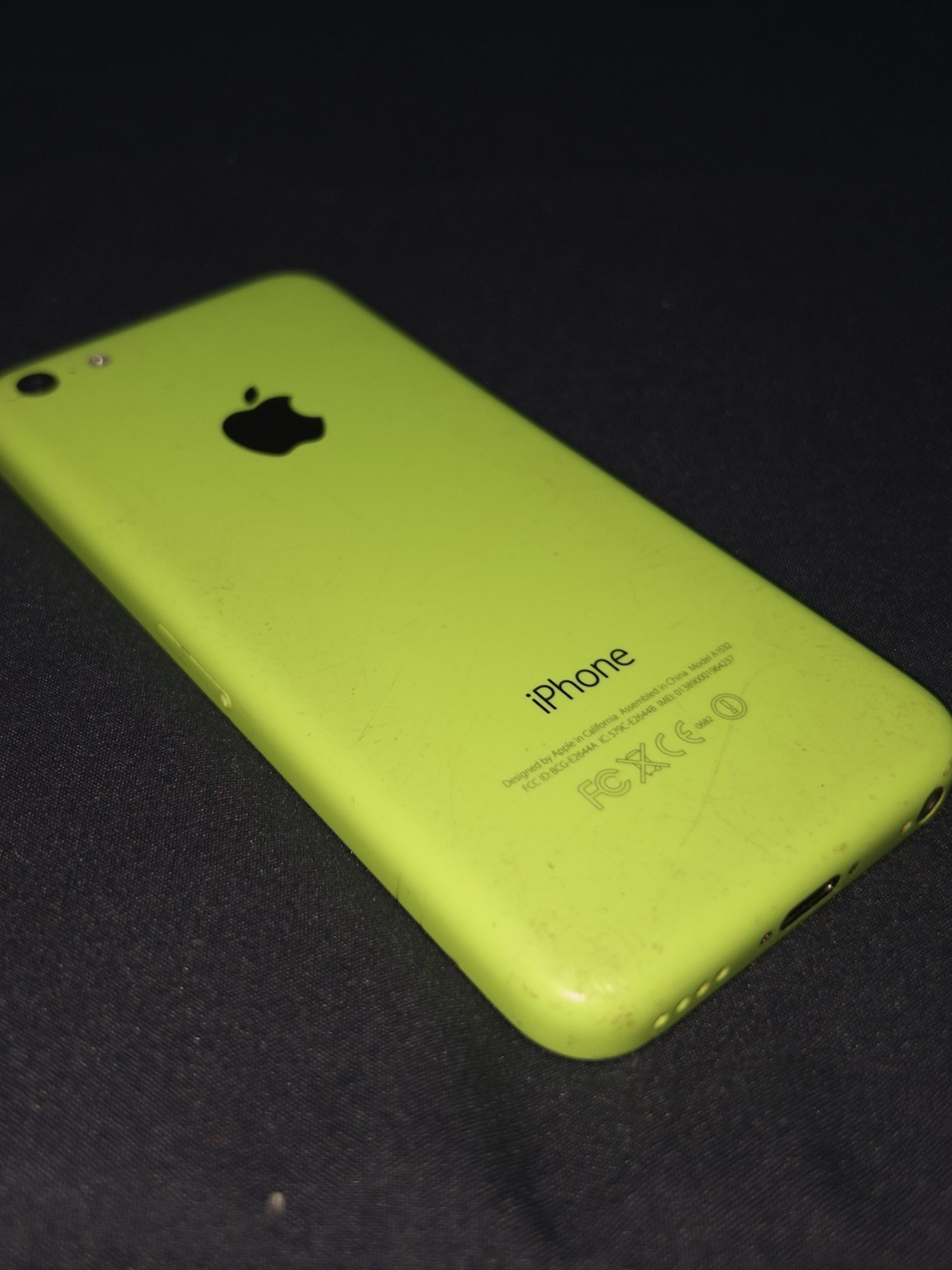 *For parts/Difficult fix!!* iCL Apple iPhone 5c Green