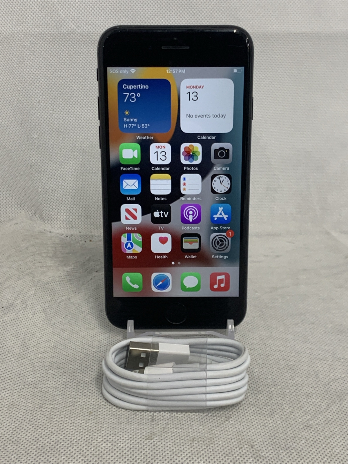 Apple iPhone SE 2nd Gen. – 64GB – Black (Unlocked) A2275 (CDMA + GSM) *Read*