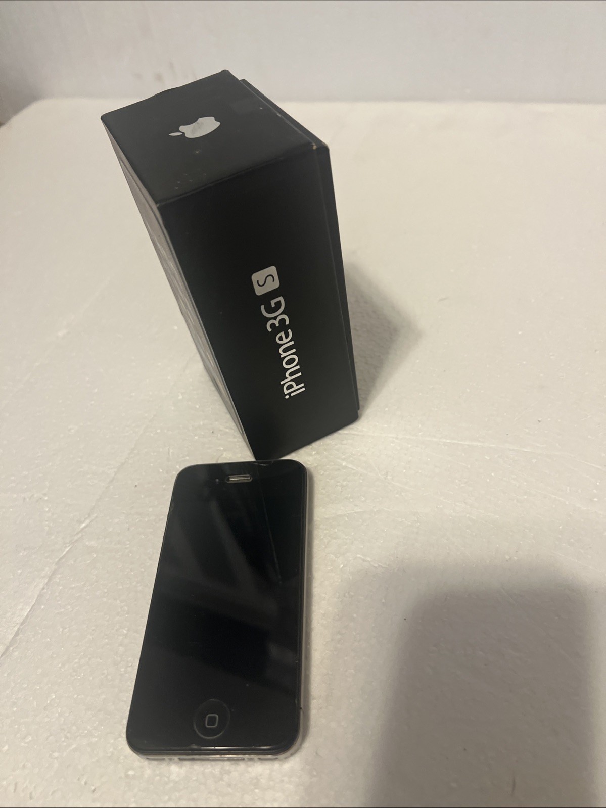 Apple iPhone A1332 3G GSM Black. For Parts Or Repair