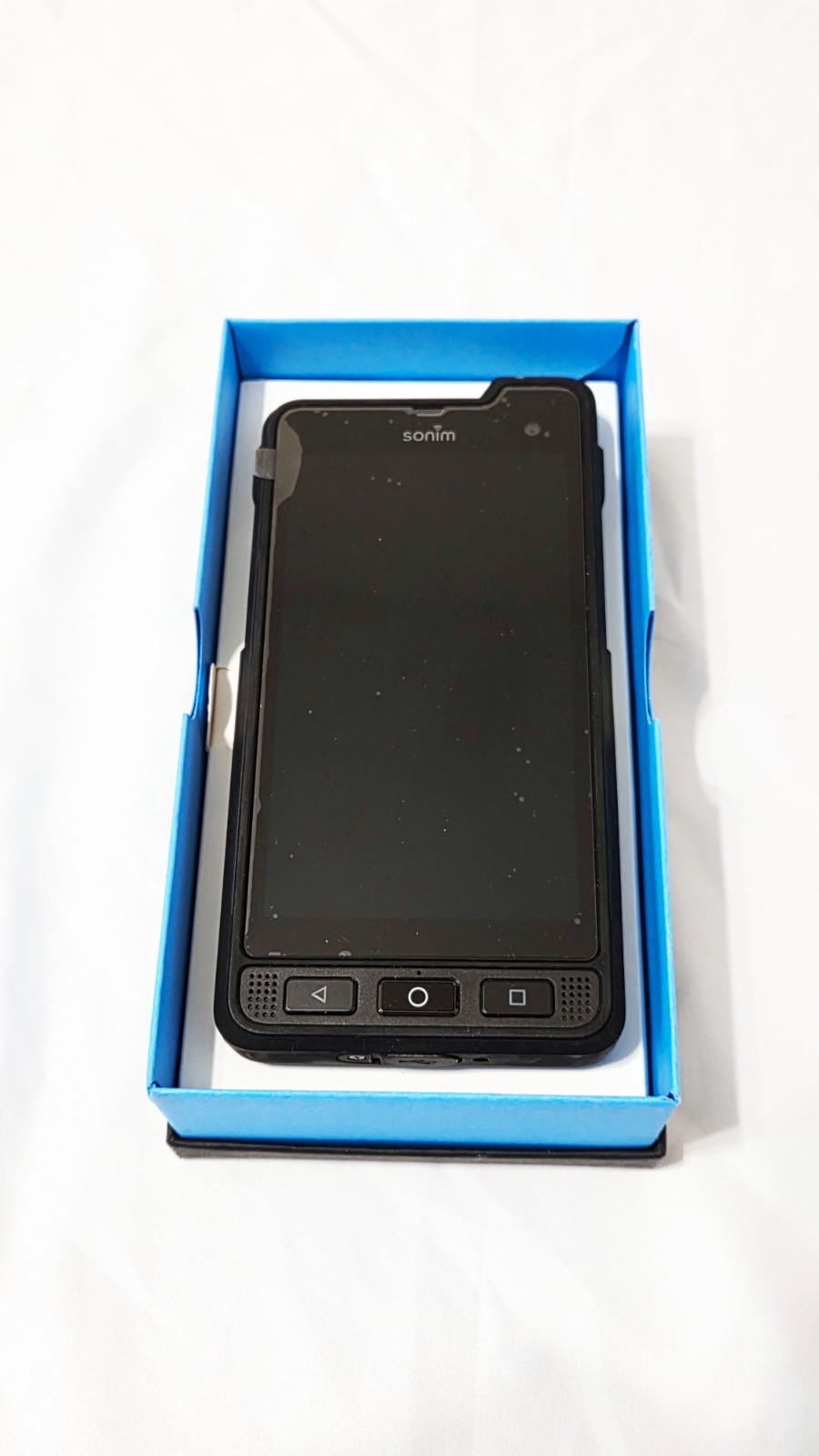 XP8 – 64 GB – Black (AT&T) [Open Box]