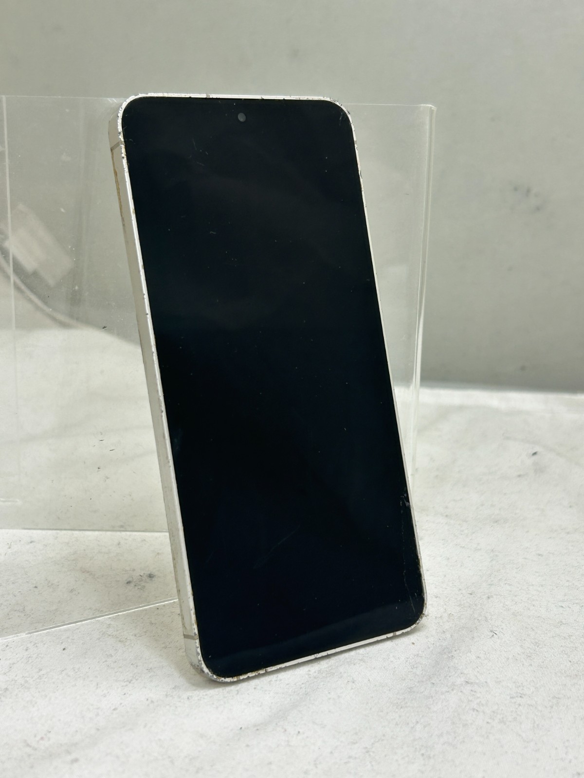 Samsung Galaxy S24 Amber Yellow Smartphone – For Parts Only – !READ! PH-26