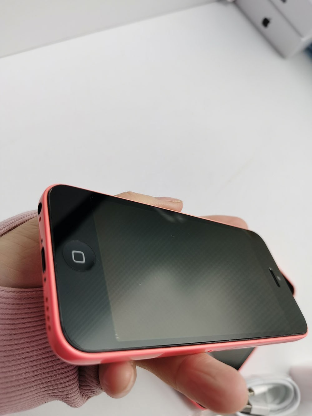 Original Apple iPhone 5c (Unlocked) NEW BATTERY – 8 GB / 16 GB / 32GB – PINK