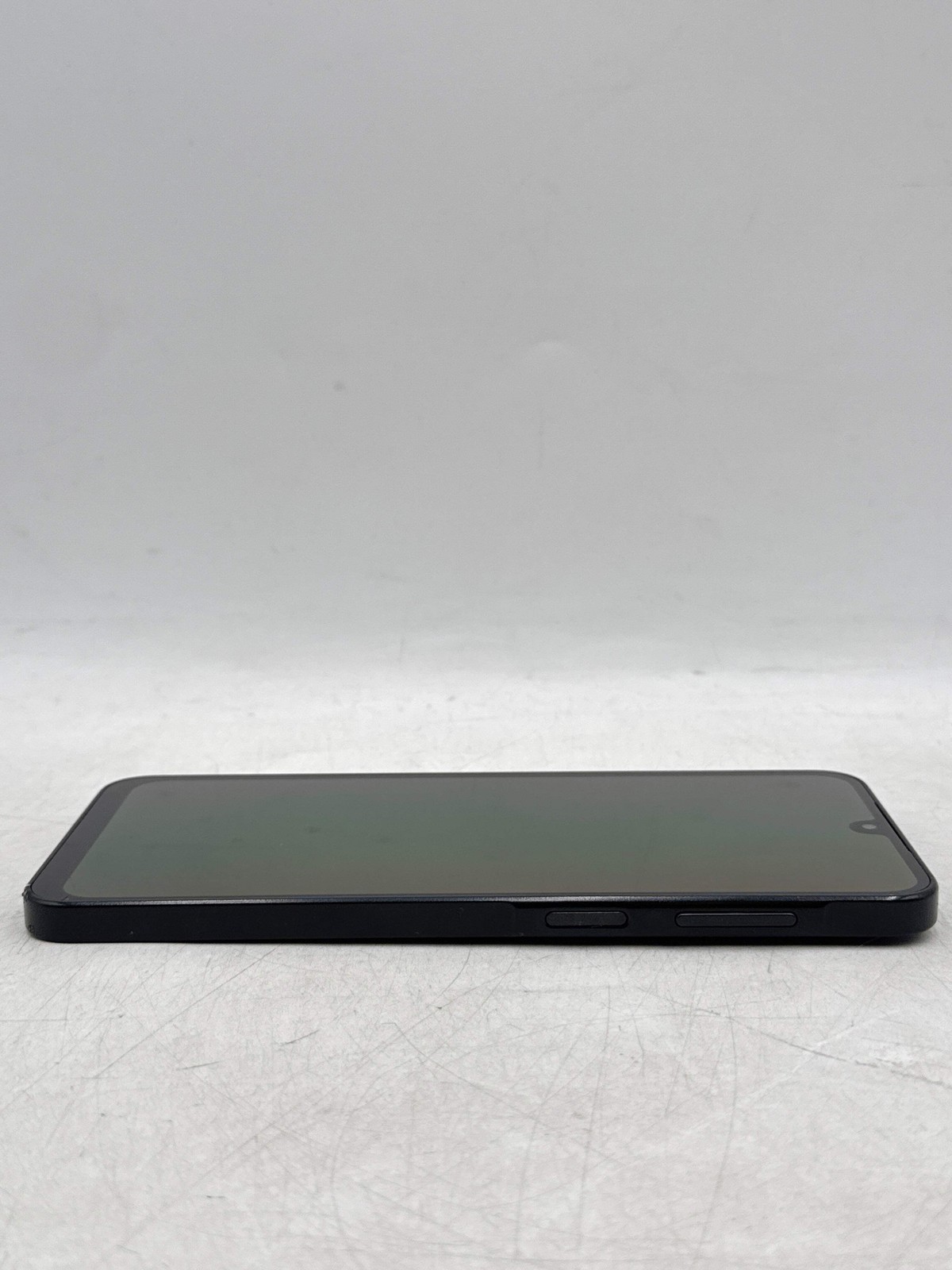 T-Mobile Samsung GALAXY A17 4GB RAM 128GB SM-A176U – Cracked