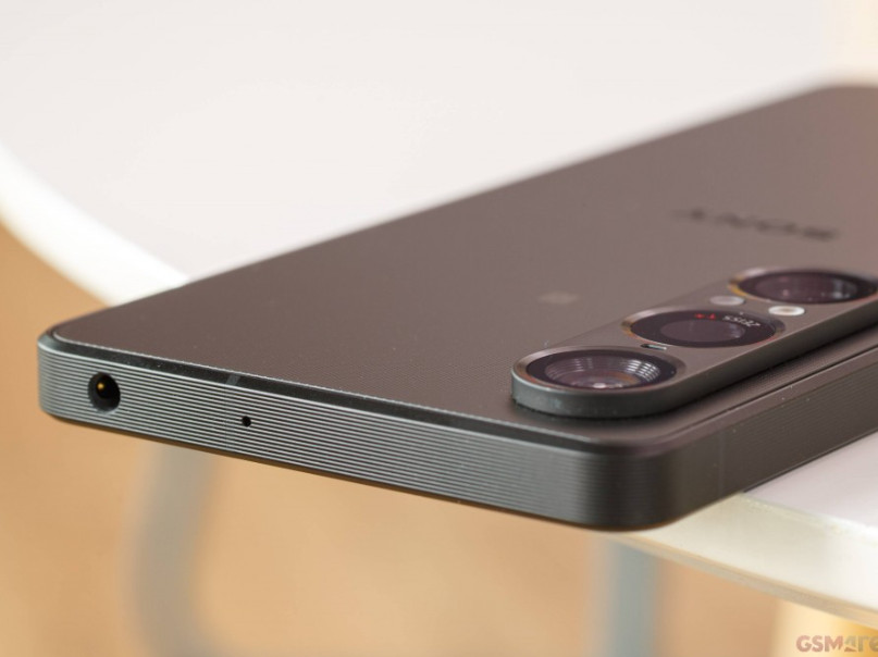 Original Unlocked Sony Xperia 1VII 256GB 6.5in Dual SIM Black Smartphone