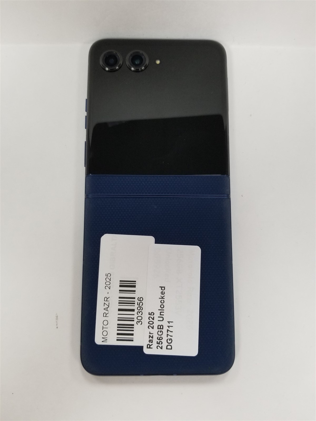 Motorola Razr 2025 256GB Blue XT2553V (Unlocked) Fully Functional DG7711