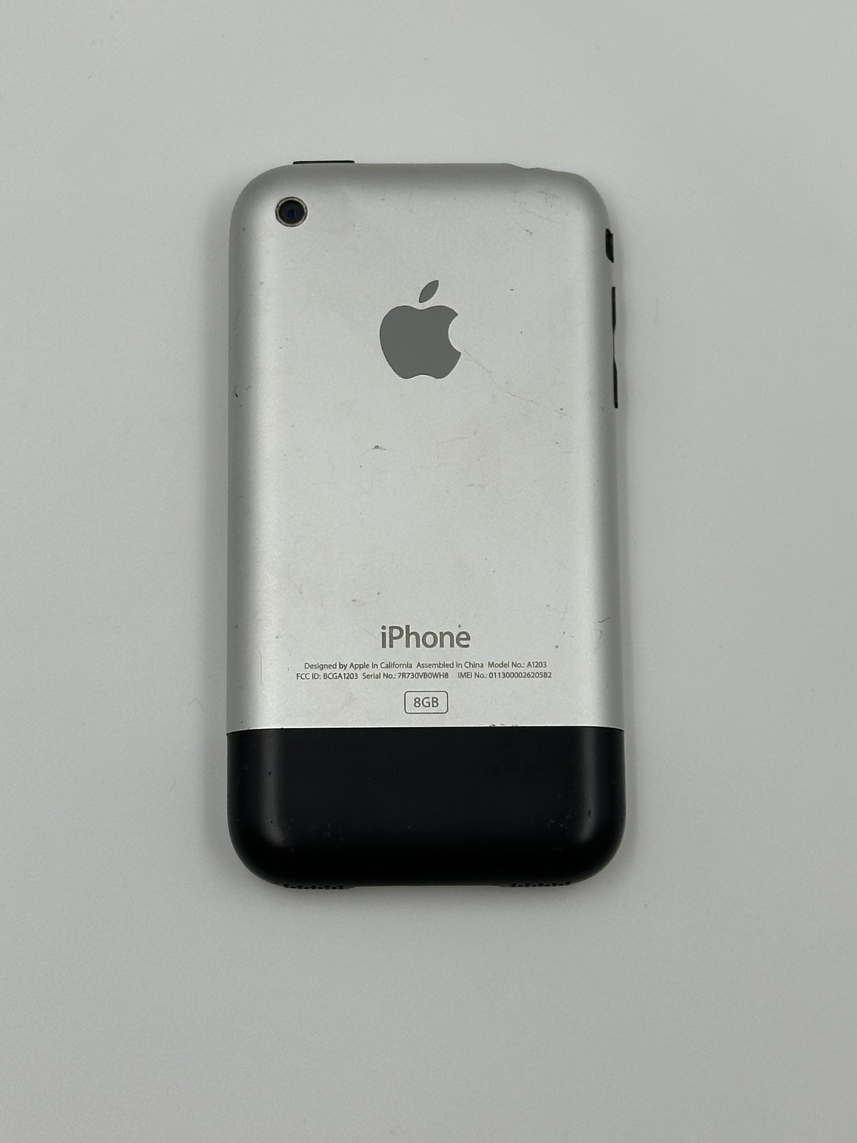 iOS 1.0 Apple iPhone 1st Generation – 8GB – Black A1203 (GSM) 2G