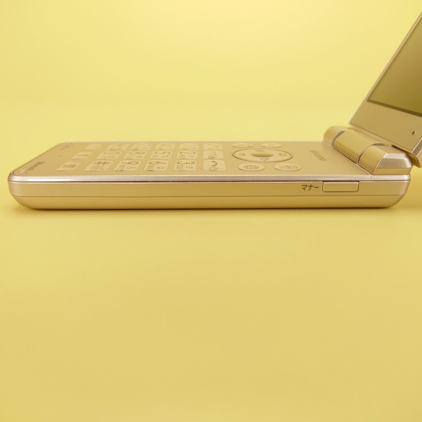 SHARP AQUOS SH-01J Unlocked Japanese Android Flip Phone Gold English Ready