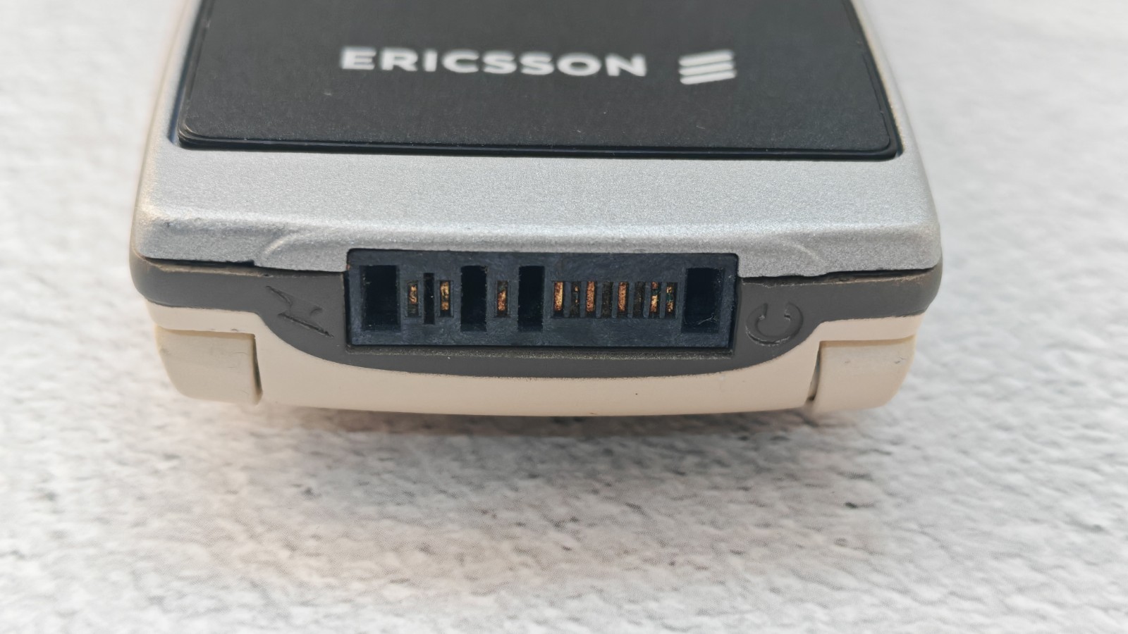 Sony Ericsson T39 Unlocked 86 Gram Tested Good Random Color for Collection