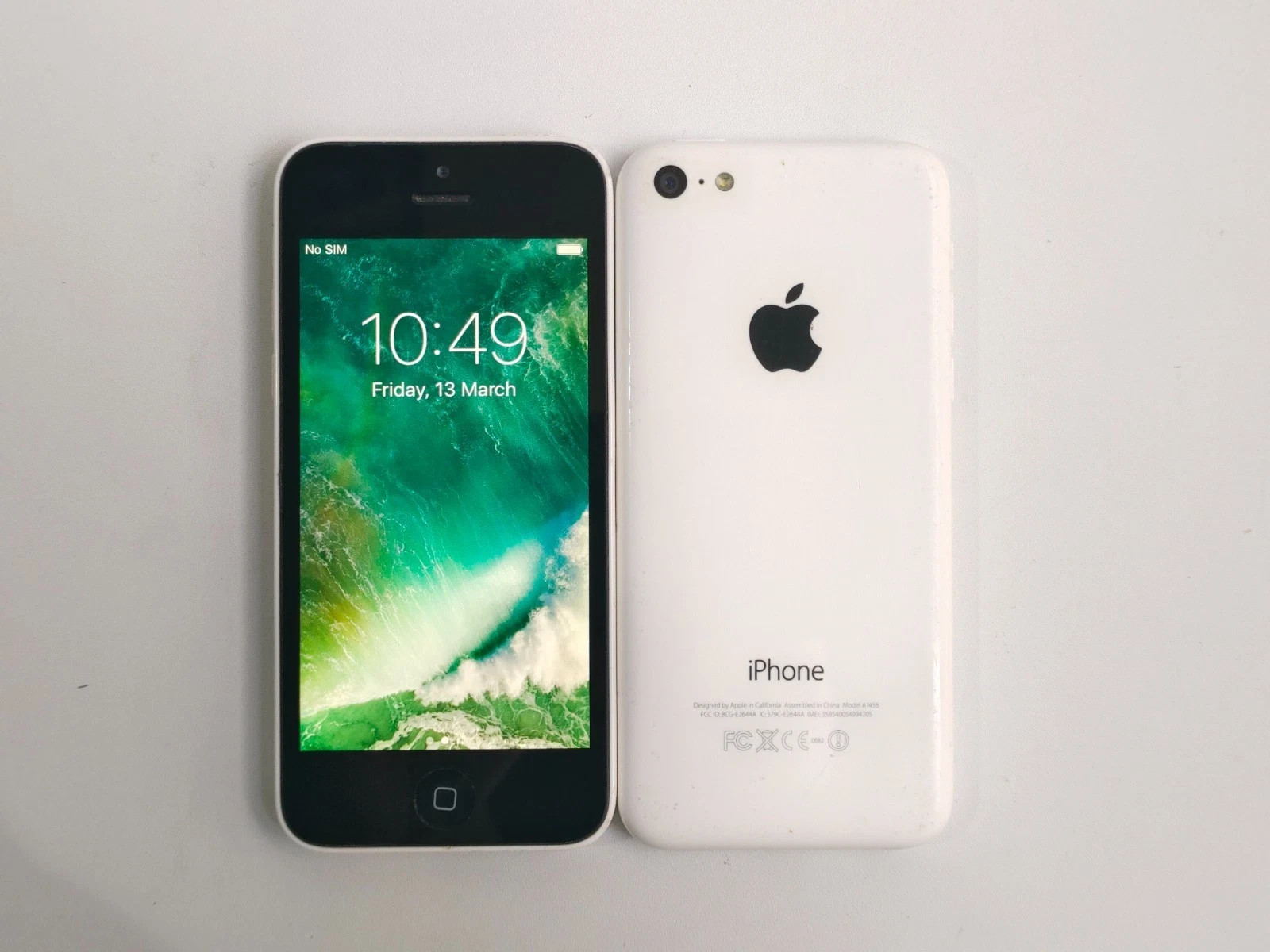 Apple iPhone 5c – 8-16-32B Factory UNlocked(any carrier) 4” 8MP Good Gift
