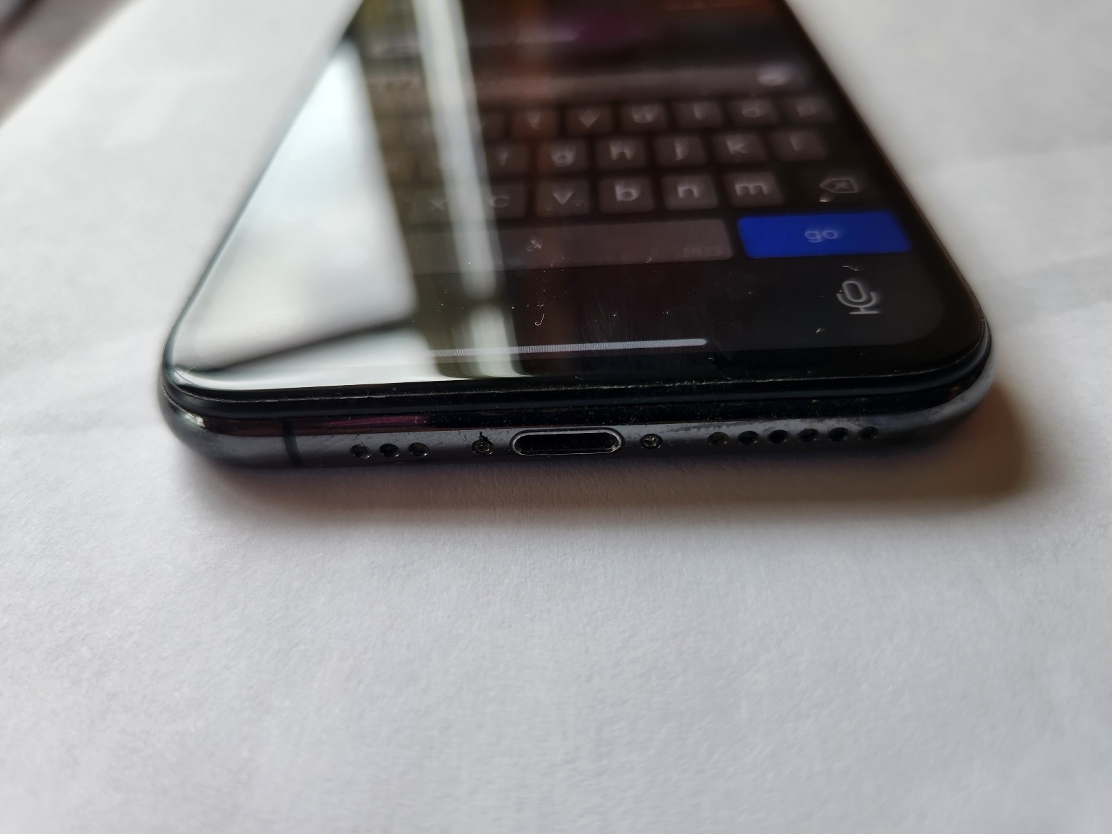 Apple iPhone XS – 256 GB – Space Gray (Unlocked)