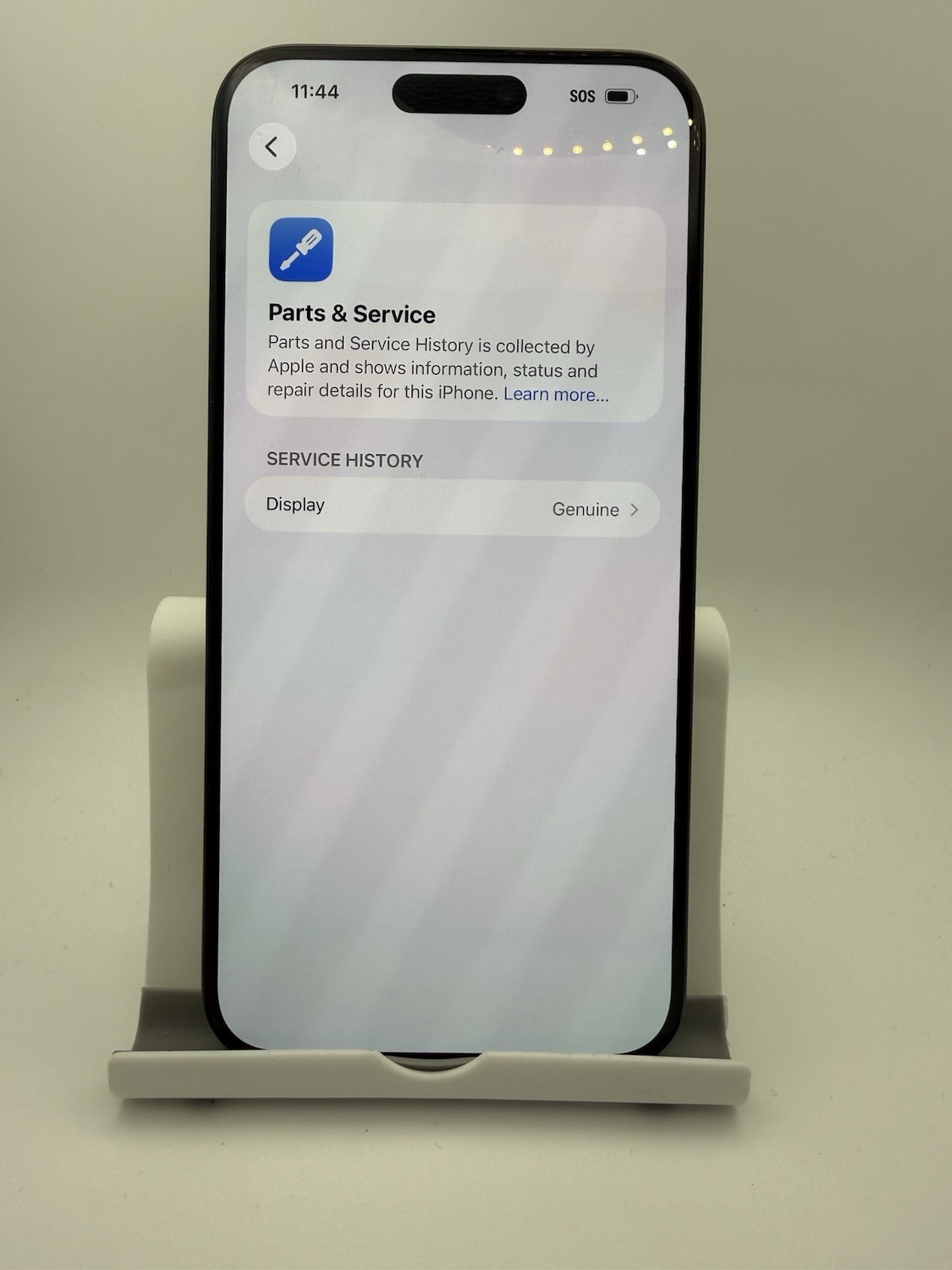 Apple iPhone 15 Pro Max 256GB – UNLOCKED – 83% Battery – Minor Screen Scratches