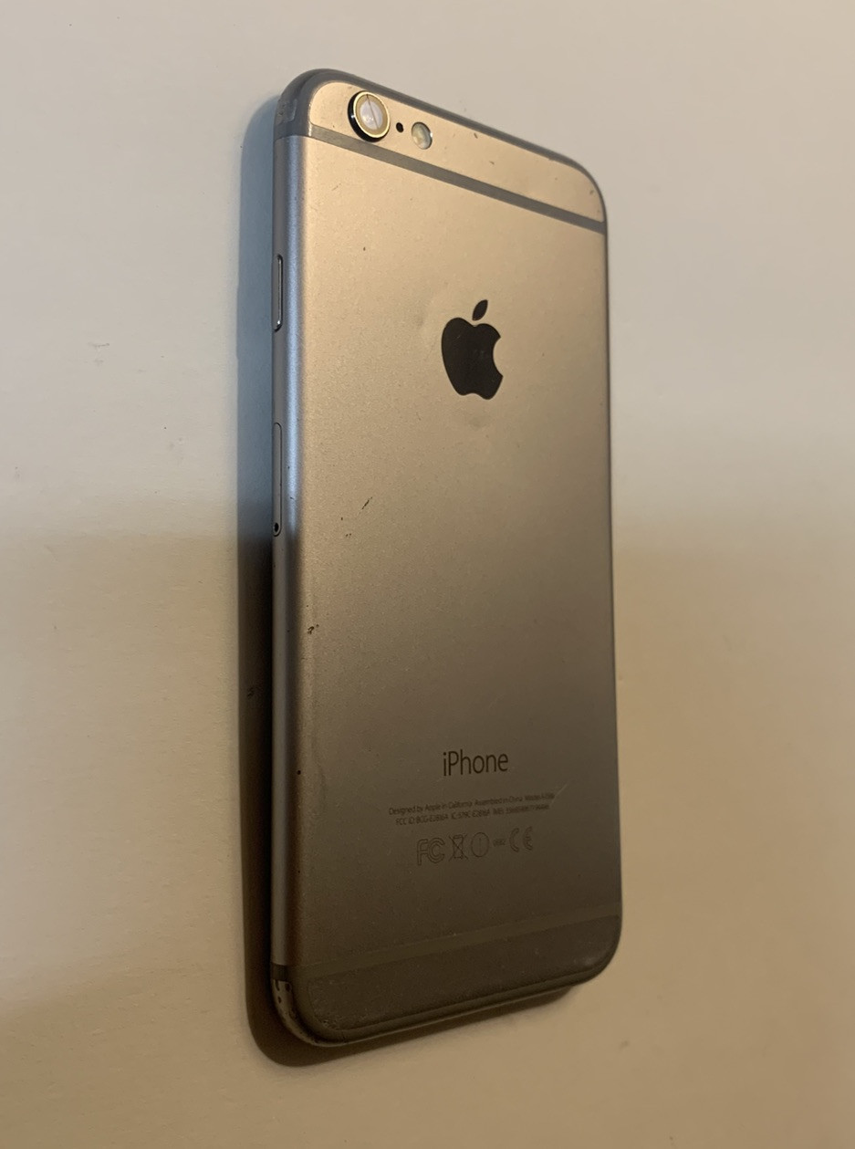 Apple iPhone 6 64GB A1586