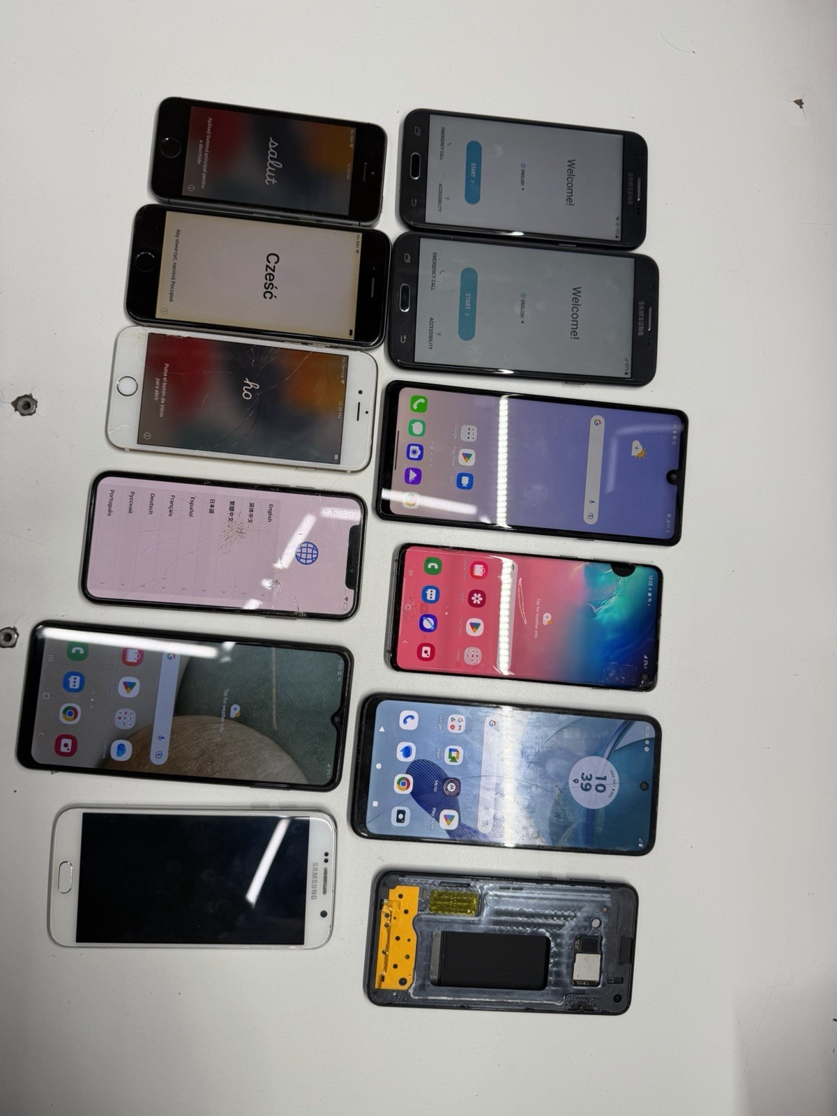 Lot of Mixed Used Cell Phones Apple Samsung LG Motorola Read Description As-Is