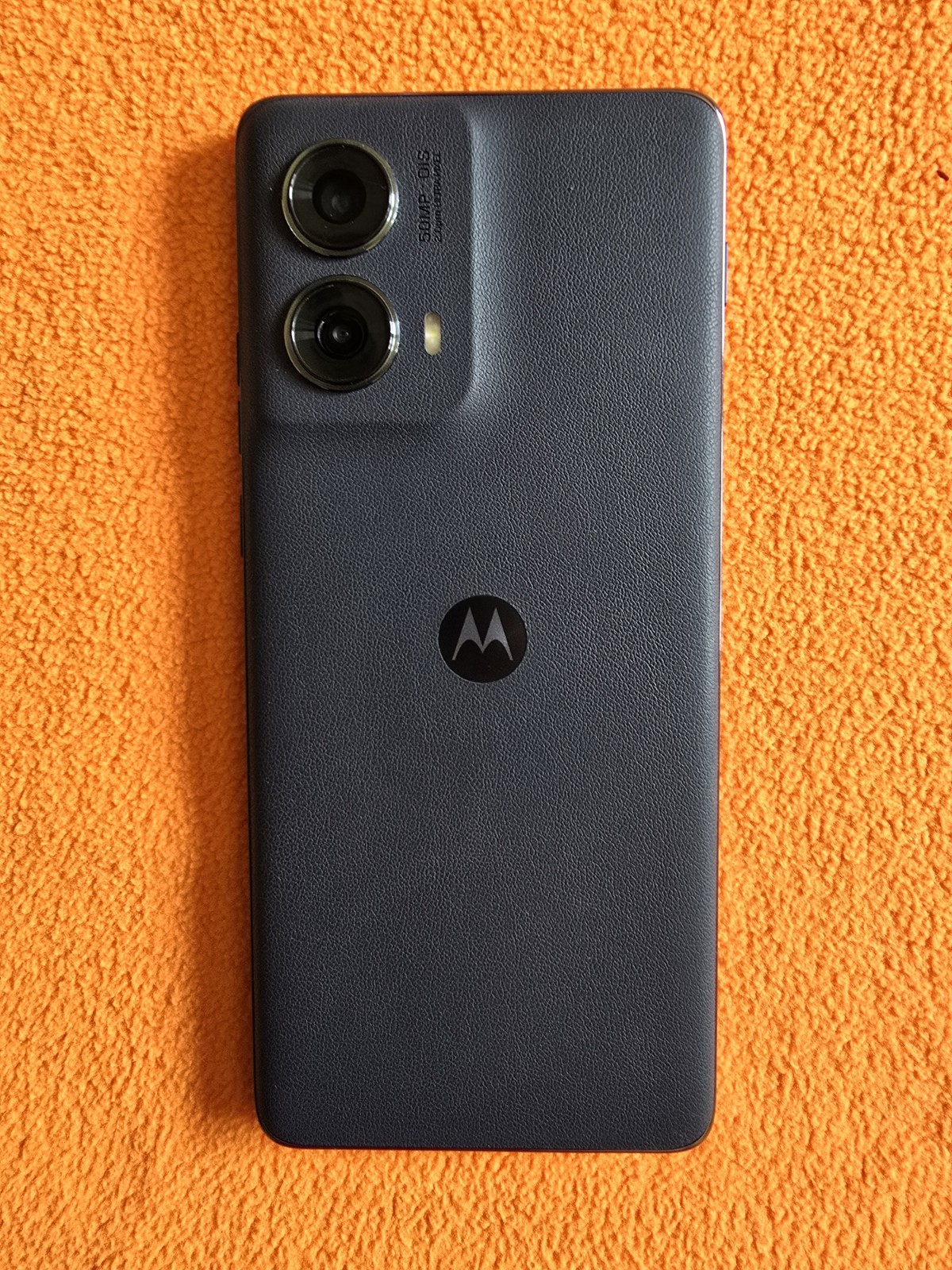 Immaculate Motorola Edge 2024 Midnight Blue 256GB ( T-Mobile Locked)