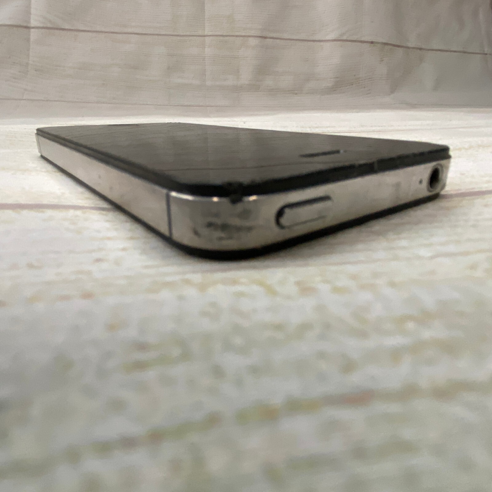 Black Apple iPhone 4 Model A1349 Untested Broken Glass Screen – For Parts