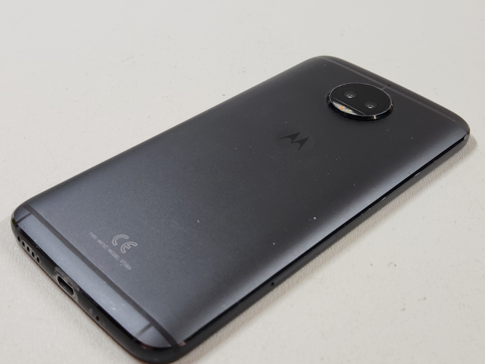 Motorola Moto G5s Plus (XT1805) 32GB – Gray (GSM Unlocked) – PLEASE READ -Q1357