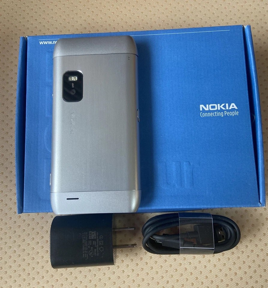 Origina Nokia E7-00 Silver Black 16GB (Unlocked) Smartphone QWERTY keyboar WIFI