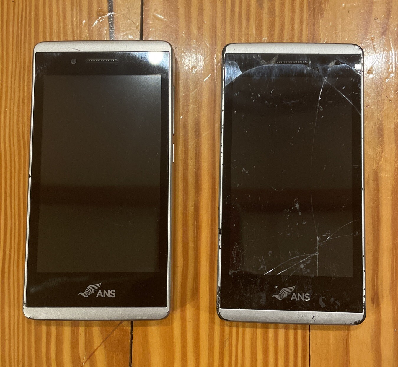 ANS UL40 16GB Silver Android Smartphone Assurance Wireless Lot Of 2 *PARTS ONLY*