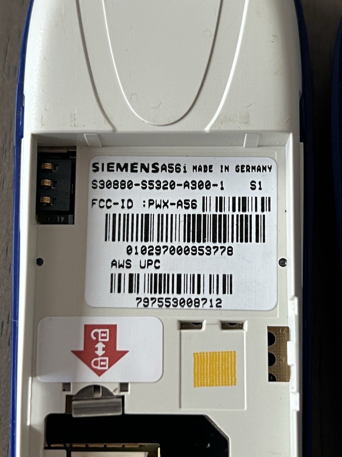 Siemens A56i AT&T Wireless GSM Dual Band Bar Cell Phone Parts Only Used