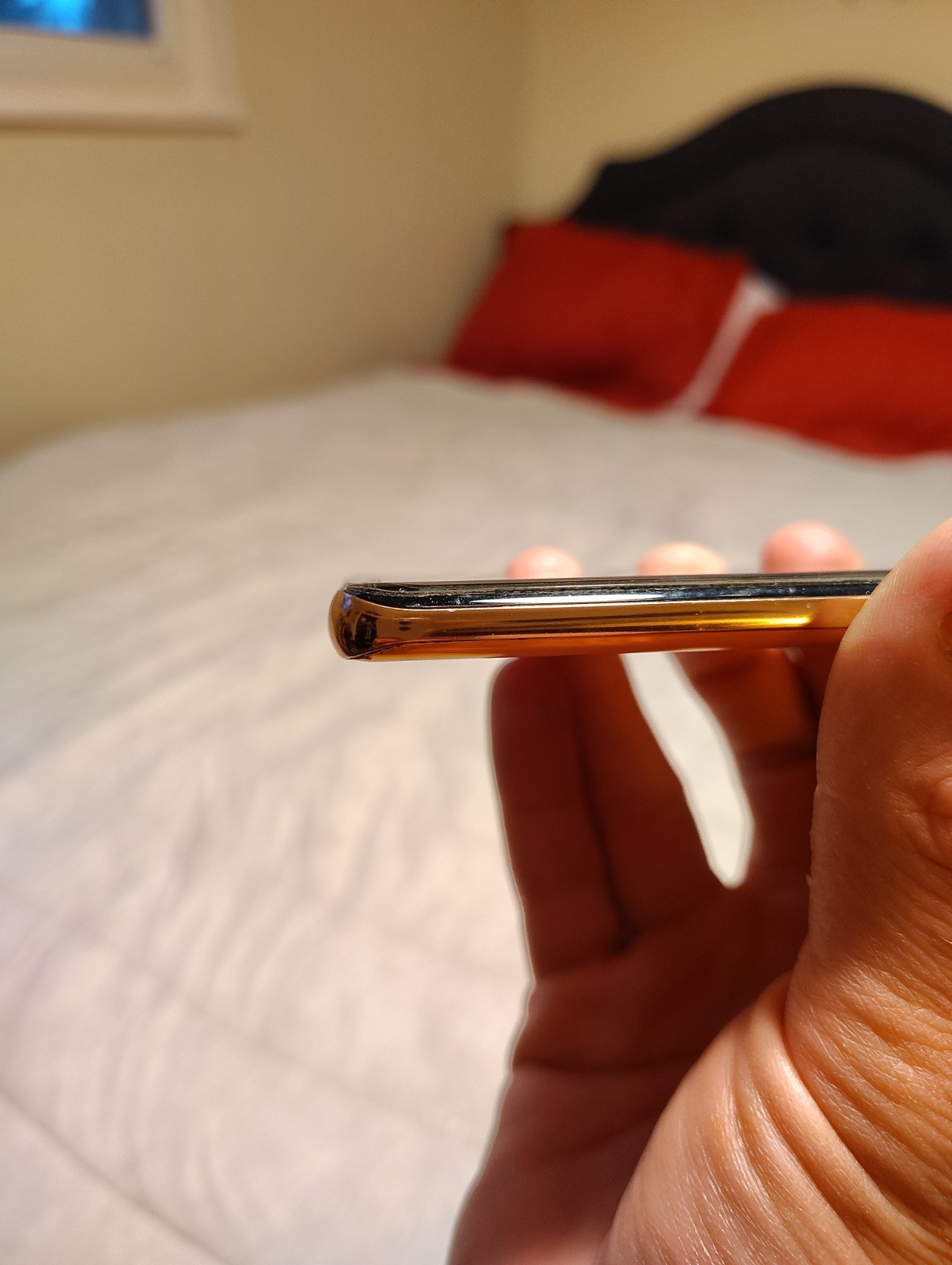 Samsung Galaxy S10 SM-G973U Salmon Pink 128GB (Used)