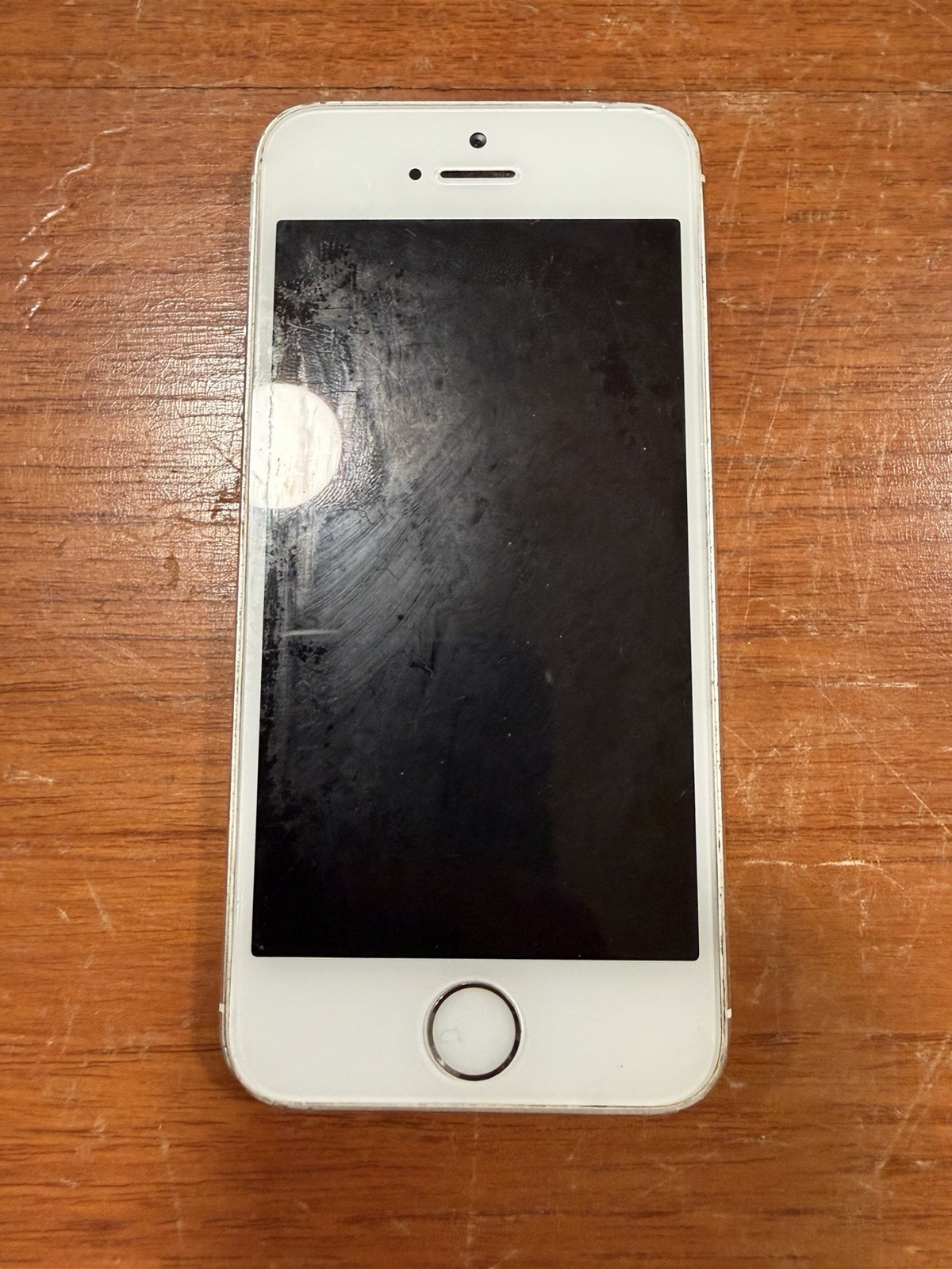 iPhone 5 – White – Parts Only, Not Working – 16GB – Model A1429 – Unknwn Carrier