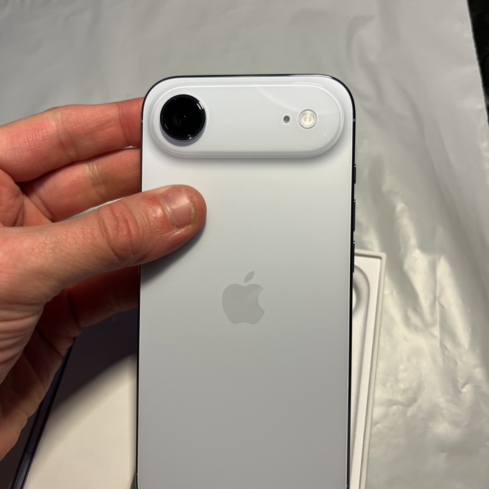 Apple iPhone 17 Air – 256GB (CRICKET ONLY) In Box – Amazing Condition (#634)