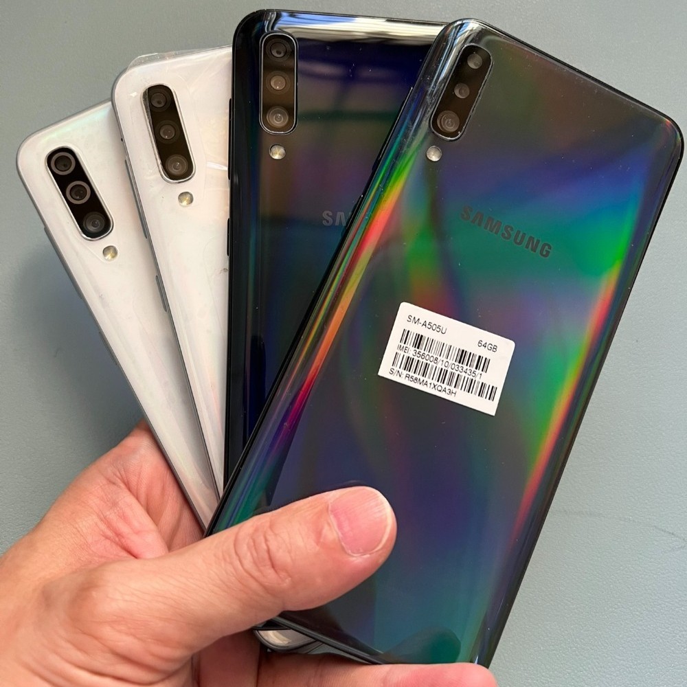 Original, unopened Samsung Galaxy A50 128GB fully unlocked dual SIM smartphone