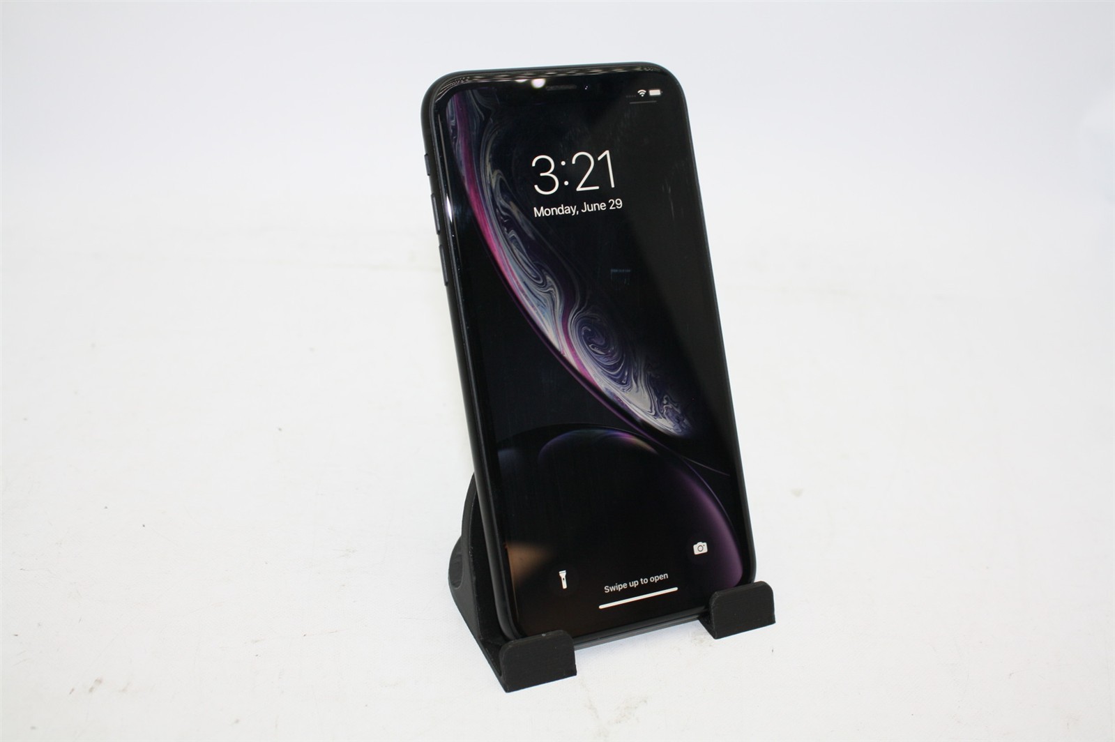 Apple iPhone XR Black A1984 Verizon Only Battery Capacity 92%/Vibration issue