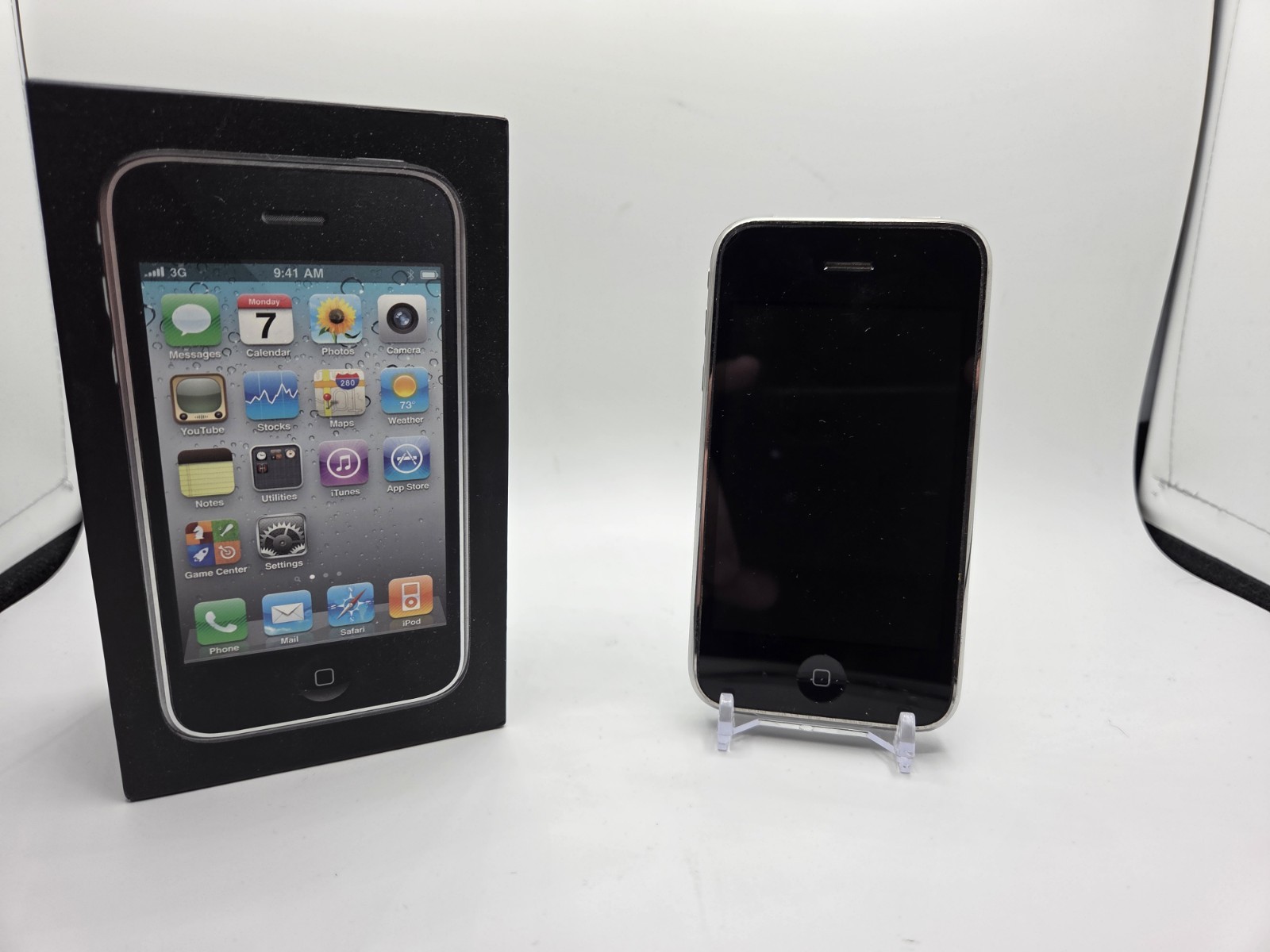 Apple iPhone 3GS – Black AT&T Untested, Includes Box!
