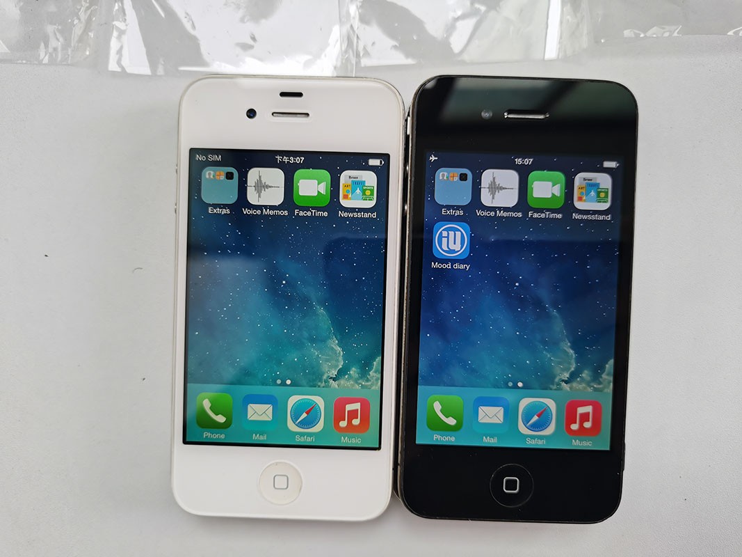 Apple iPhone 4 4s Unlocked White/Black 8 / 16 / 32 GB Tested Fully working
