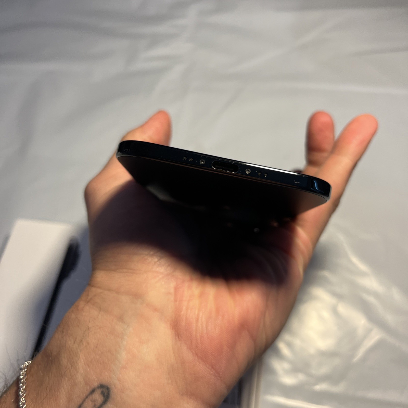 Apple iPhone 17 Air – 256GB (Unlocked) In Box – Amazing Condition (#T322)