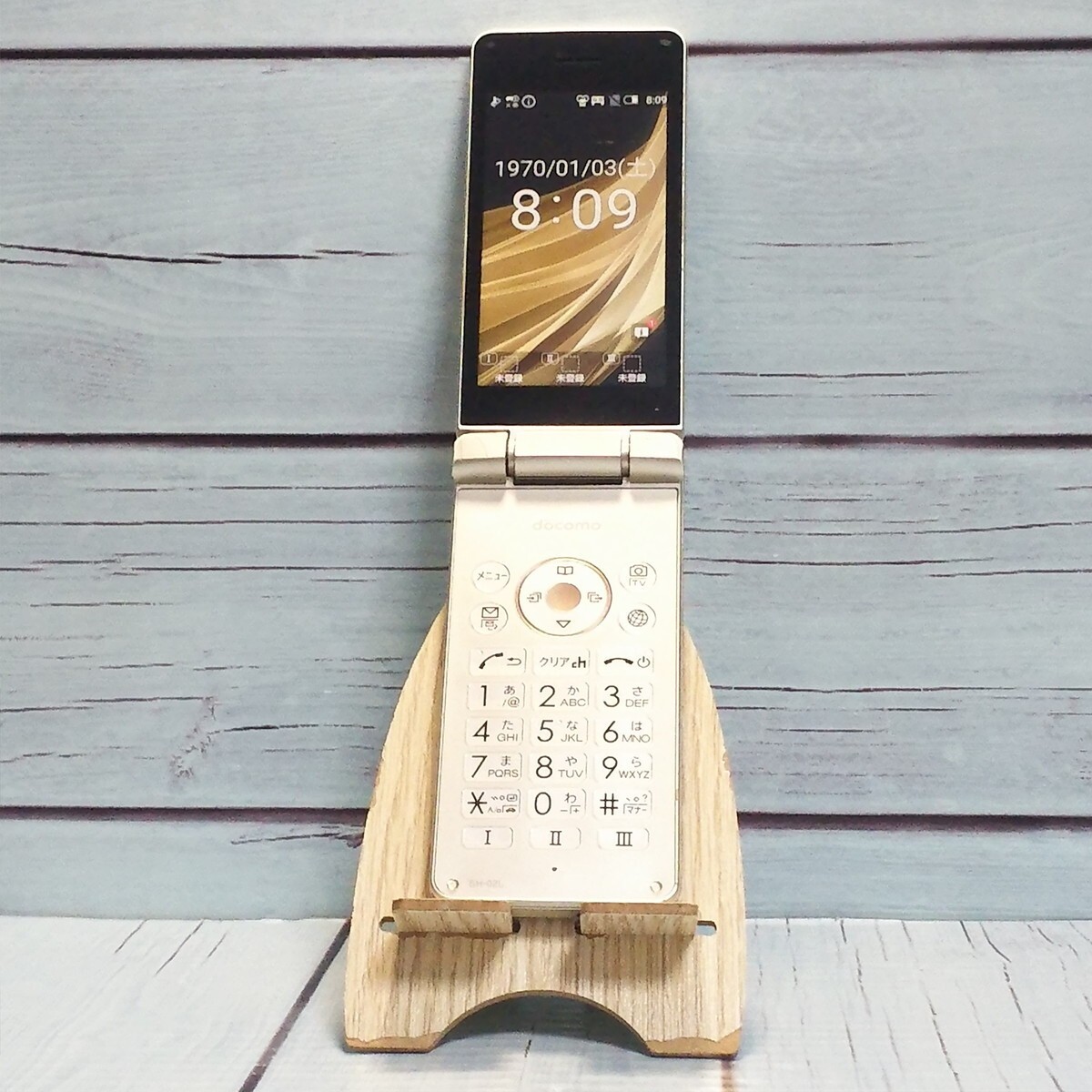 SHARP SH-02L AQUOS KEITAI Gold ANDROID FLIP PHONE UNLOCKED Sim Free from Japan