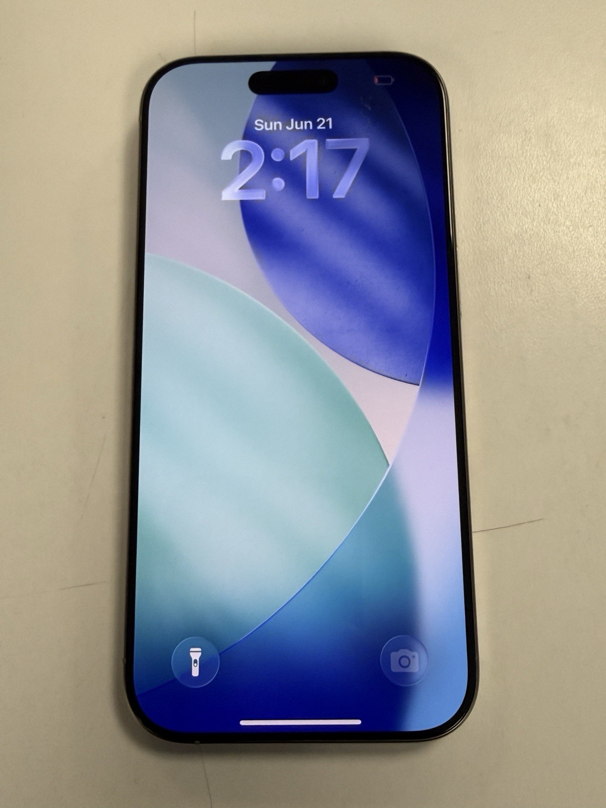 Apple iPhone 16 Pro – 256 GB – Natural Titanium (Unlocked) GOOD