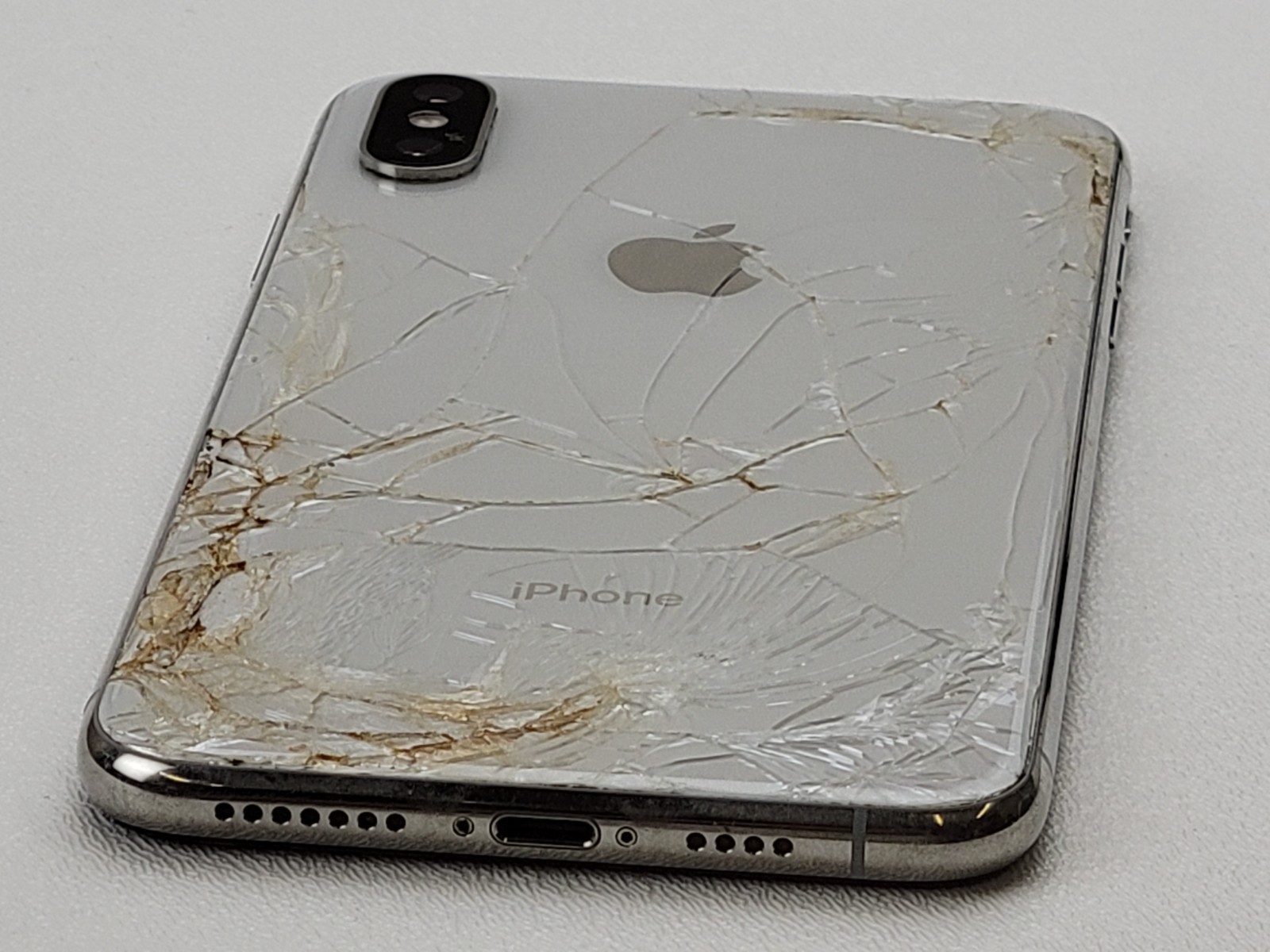 Apple iPhone XS Max (A1921) 256GB (Unlocked) – *DAMAGED* – Clean IMEI – H7943