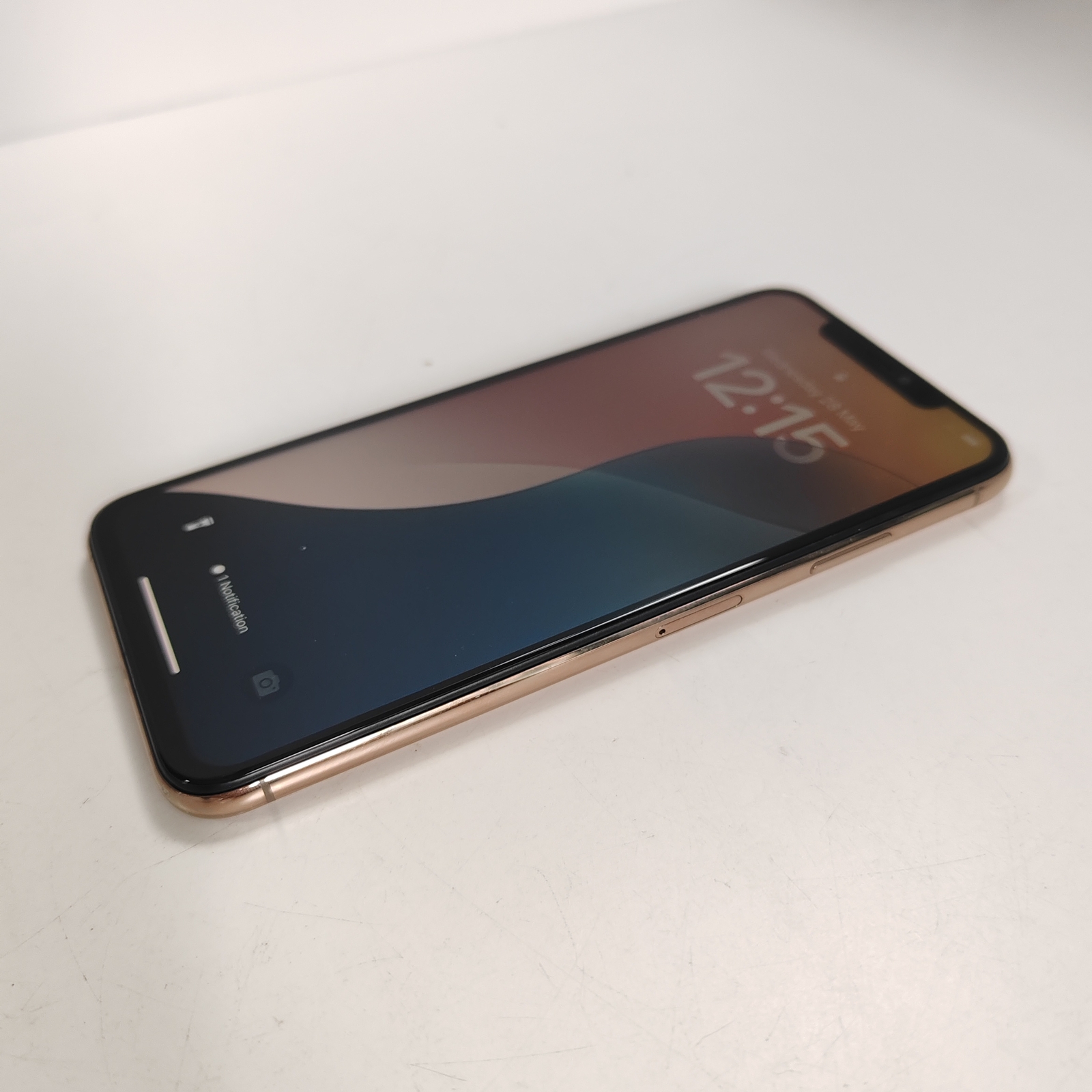 Apple iPhone XS Max 6.5″ 12MP 64GB 256GB all colors iOS 18 with Face ID