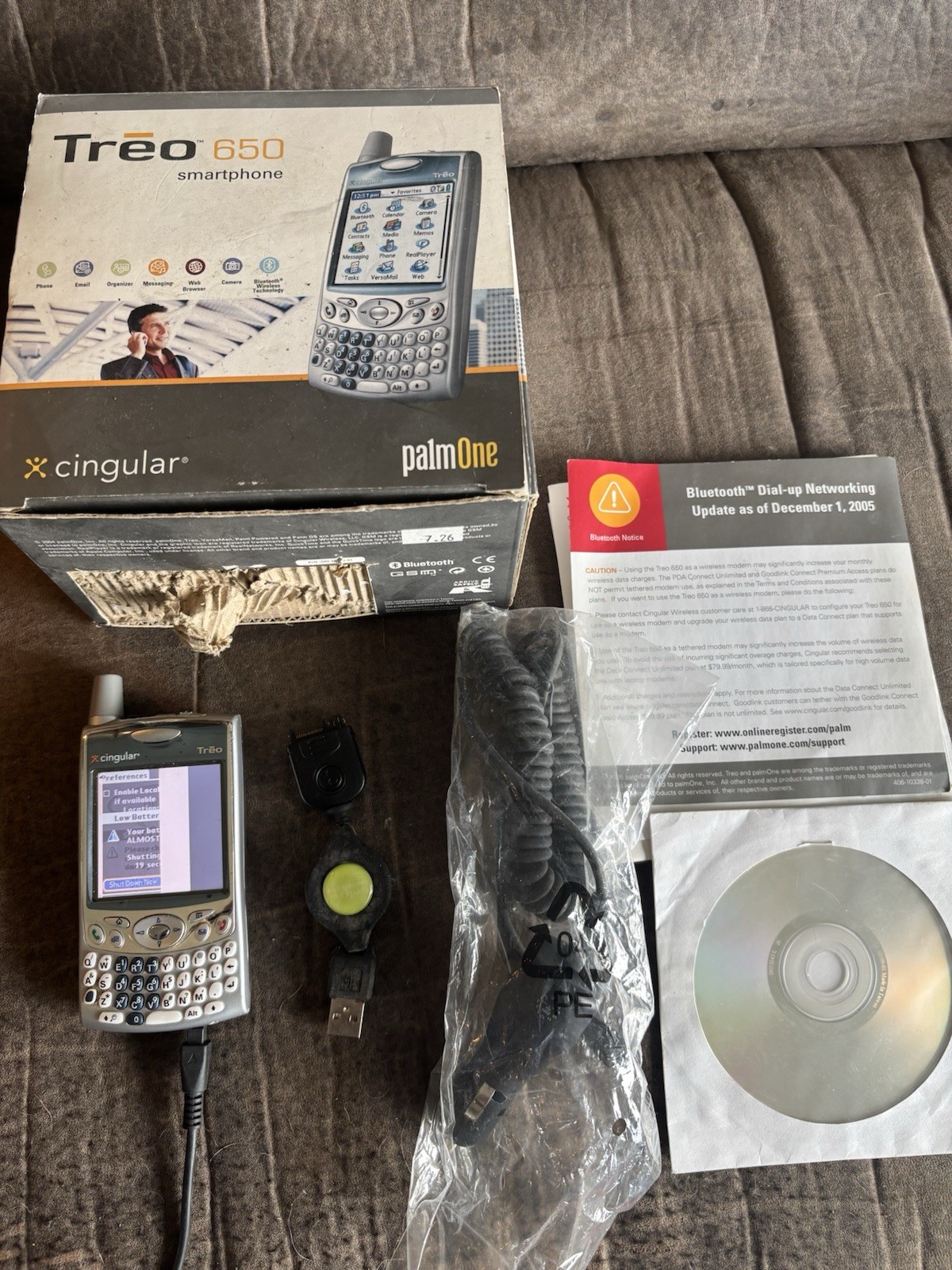 Palm Treo 650 Vintage Smartphone (Cingular) – Silver – TESTED READ