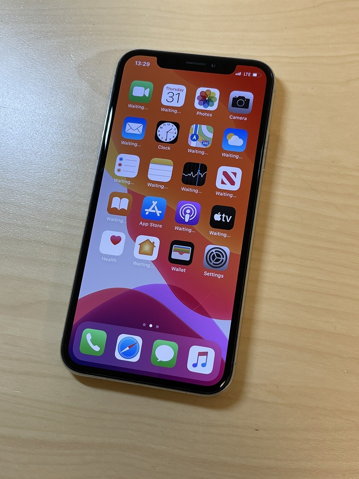 Apple iPhone X 64GB Silver (T-mobile Sprint) A1865 Smartphone *Grade B- 99% Batt