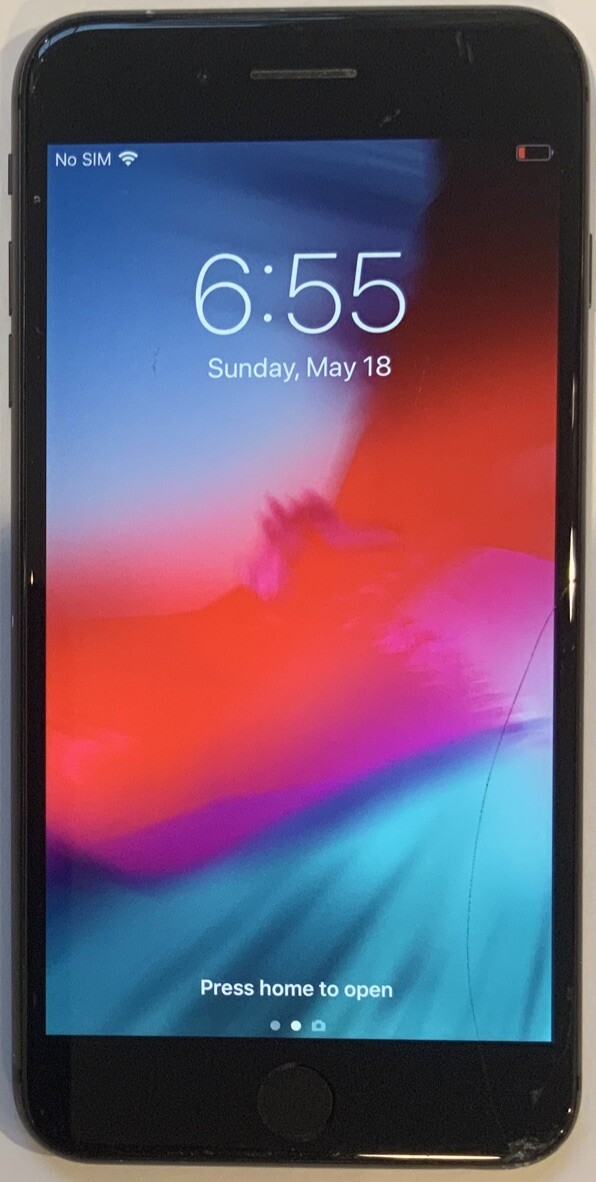 CRACKED DIGITIZER, GSM UNLOCKED iPhone 8 PLUS, 64GB A1897 MQ8T2LL/A FOR REPAIR