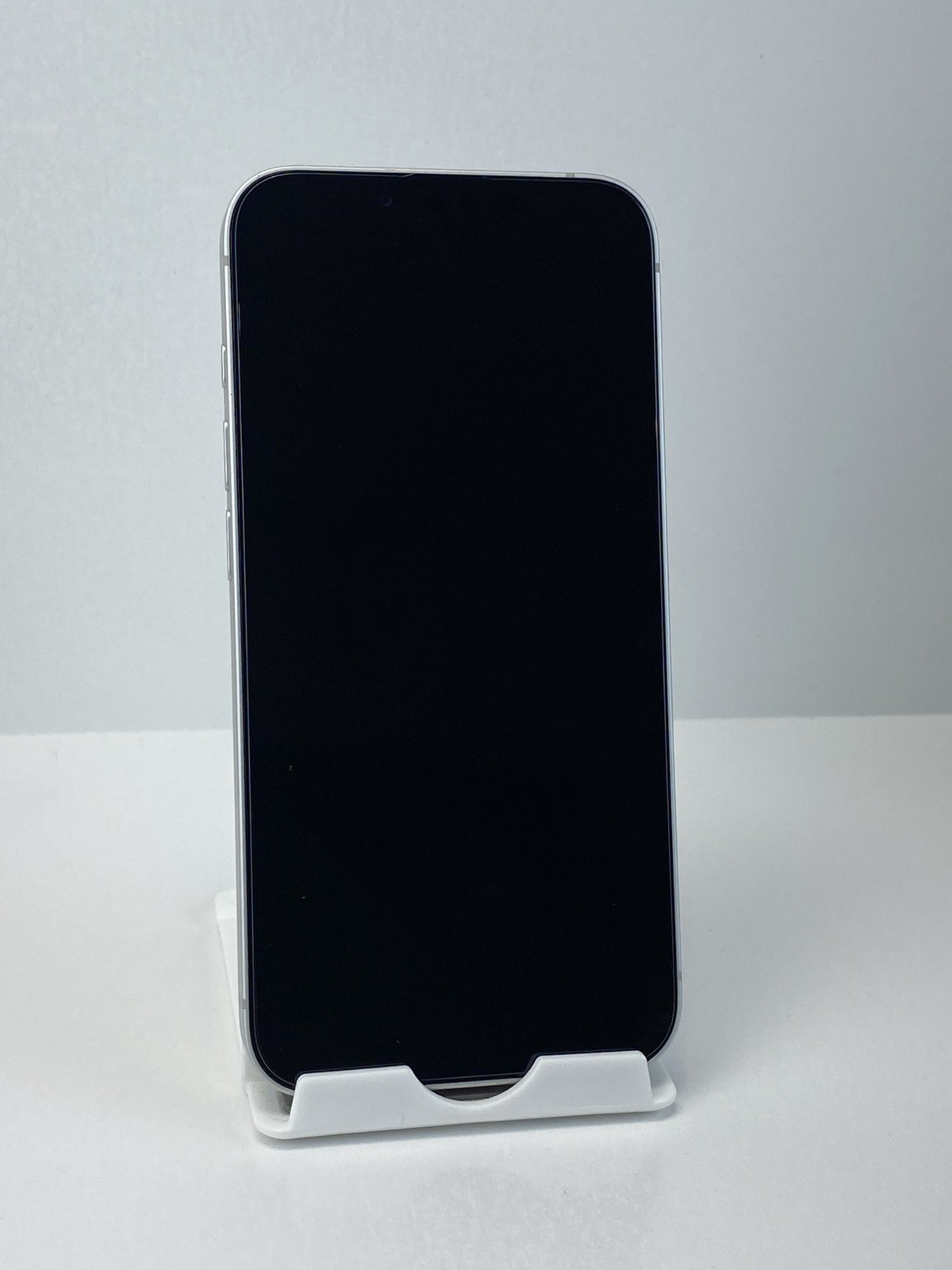 Apple iPhone 16e A3212 128GB White 94% battery health Unlocked phone