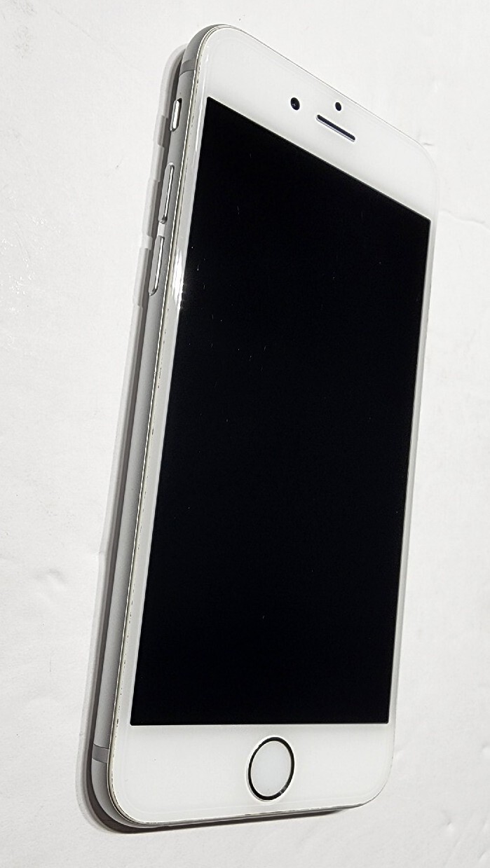 Apple iPhone 6 (A1586) – Silver – PARTS ONLY – BAD MOTHER BOARD