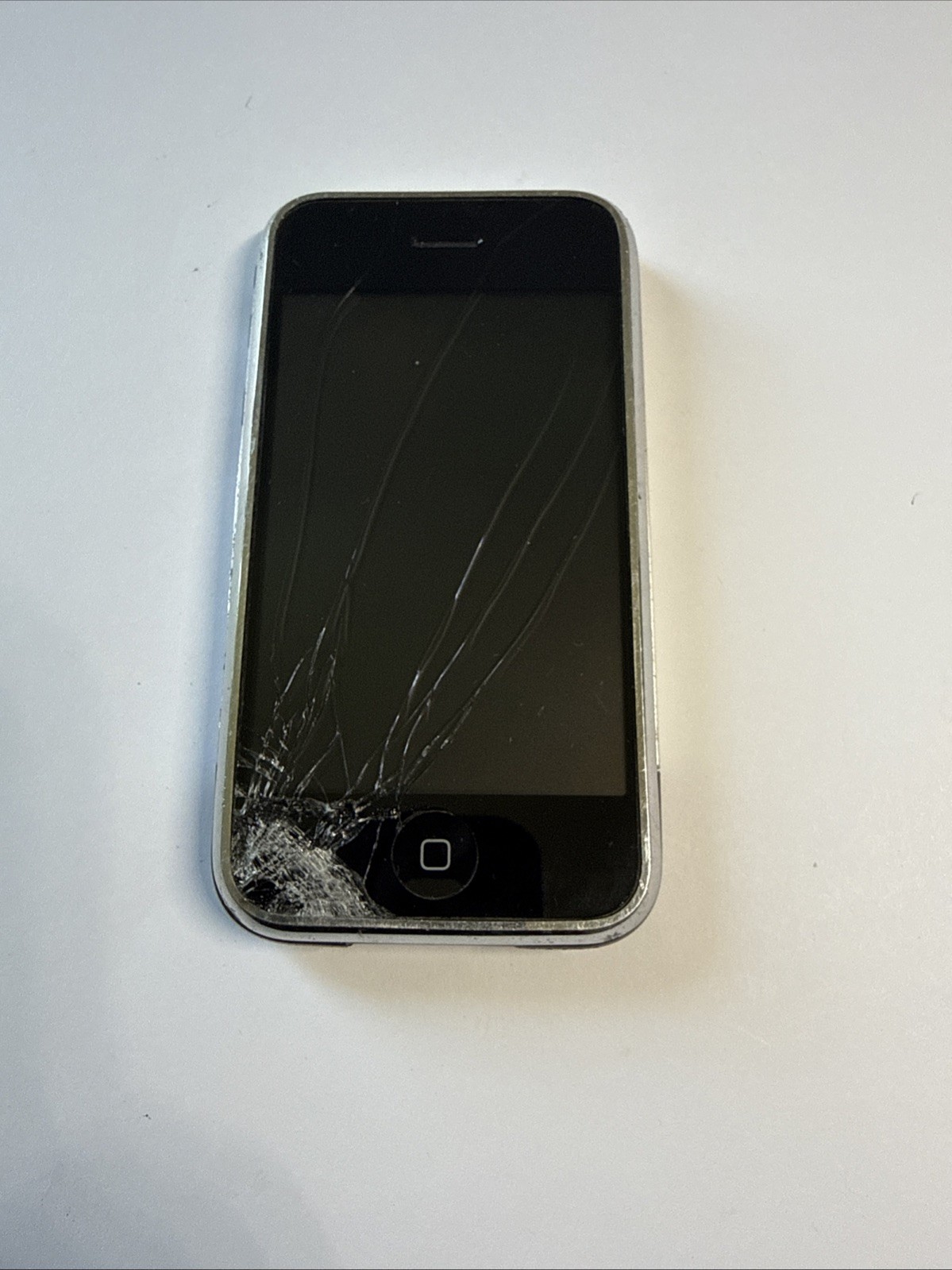 Apple iPhone 1st Generation – 16GB – Black – A1203 (GSM)