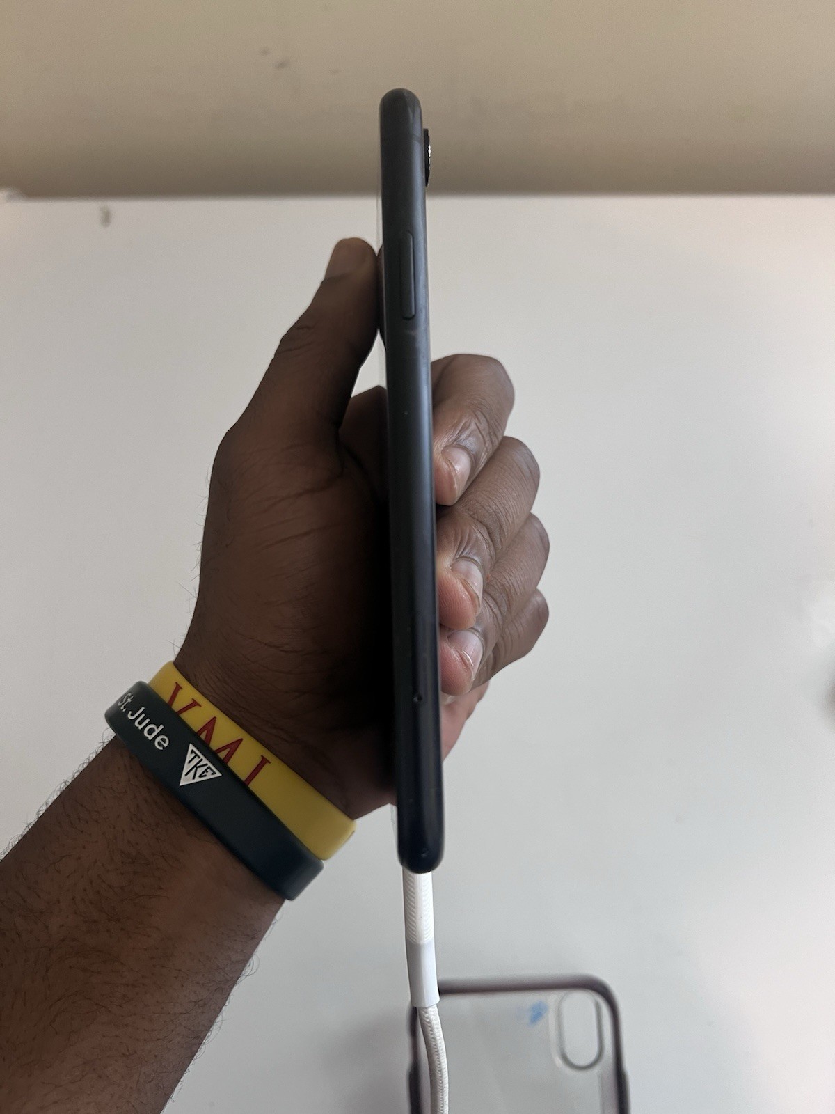 Apple iPhone XR 64GB (USED) Black PLEASE READ INFO 86% Battery Face ID Works
