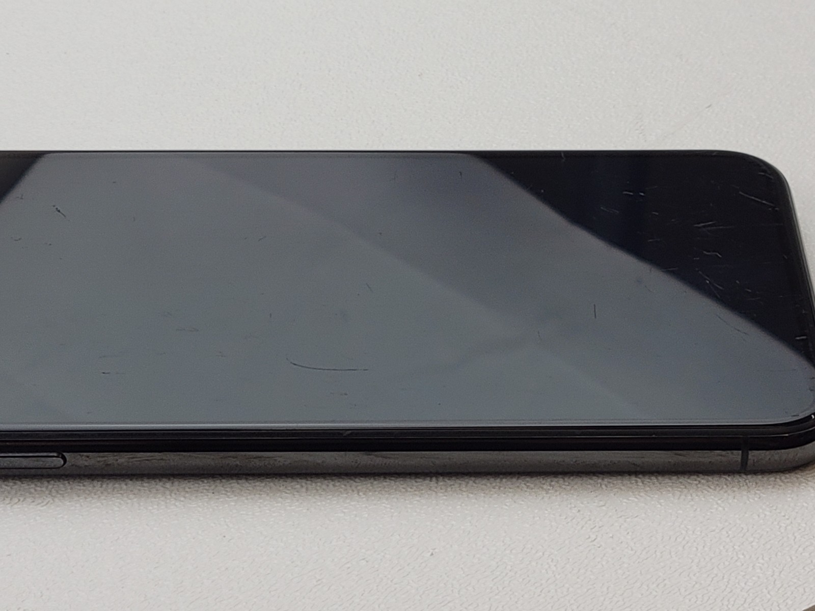 Apple iPhone XS Max (A1921) 64GB – Gray (AT&T) – *DAMAGED* – Clean IMEI – H4334