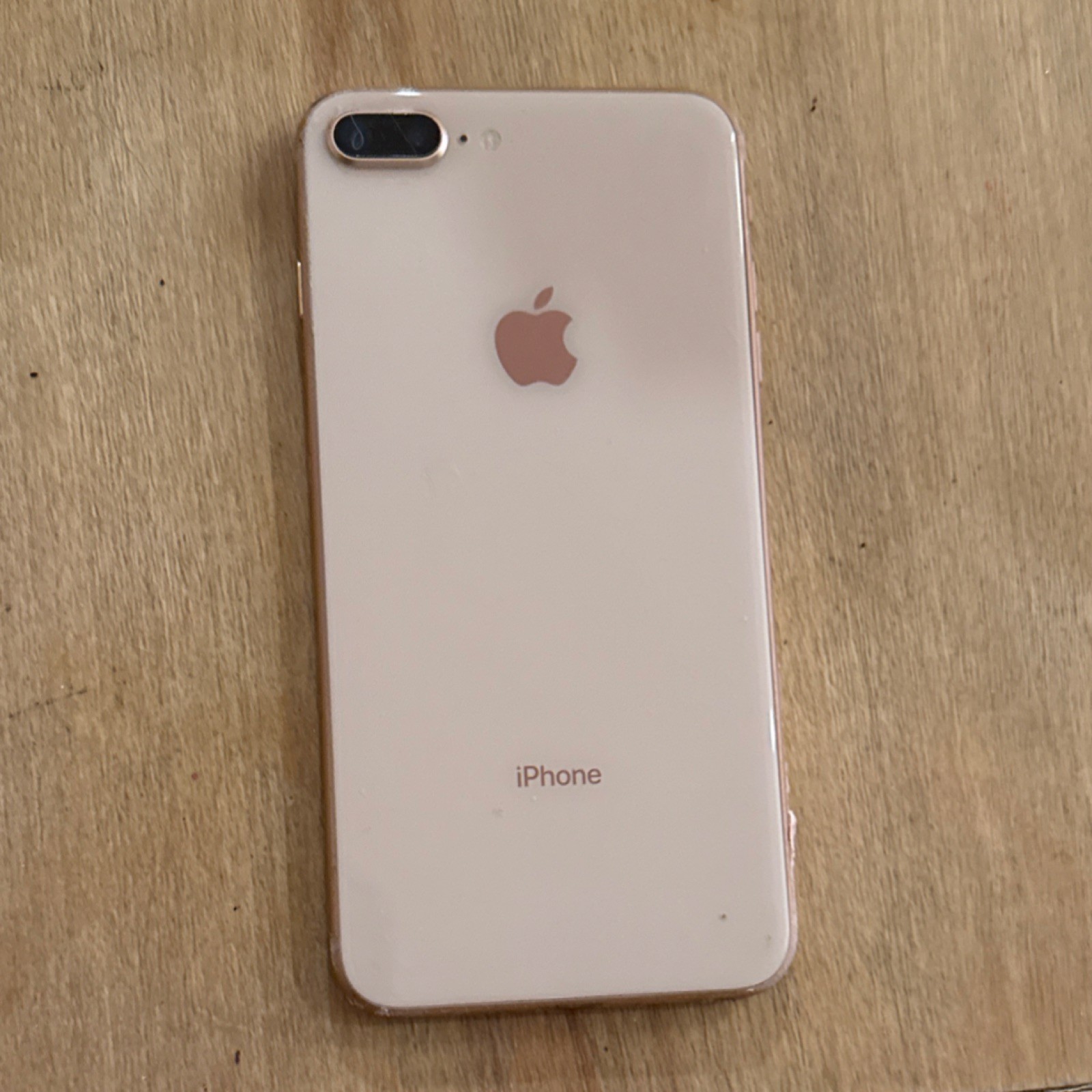 Apple iPhone 7 Plus Rose Gold Bluetooth Wi-Fi Lightning NFC