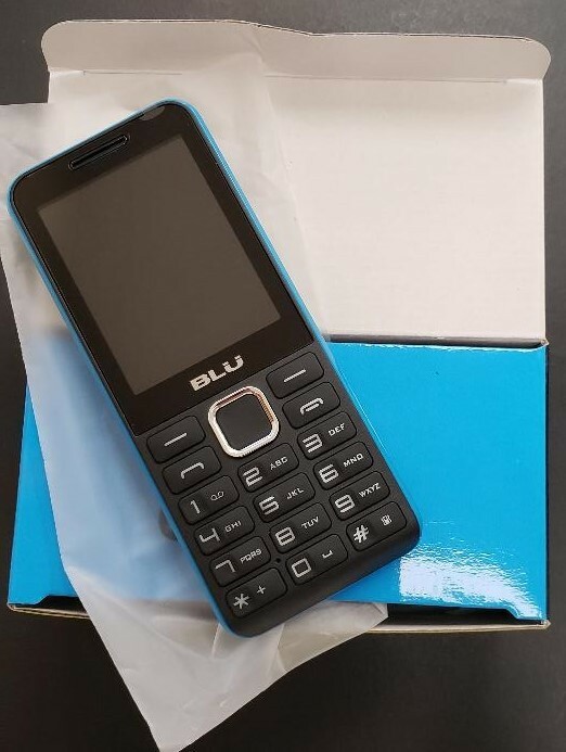 BLU TANK II  unlocked GSM Micro SD card bluetooth 2.4″ screen Black/Blue